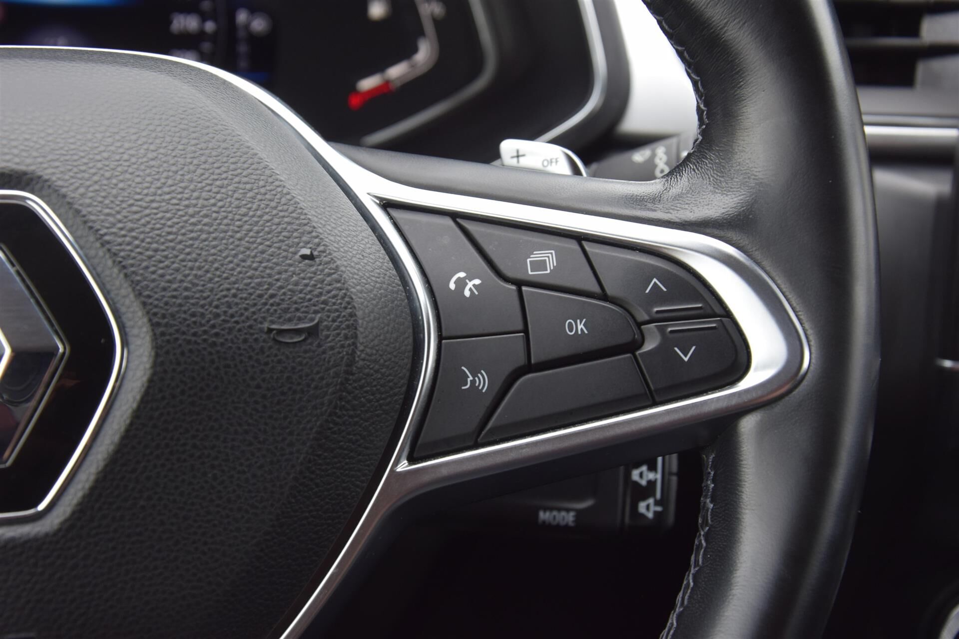 Billede af Renault Captur 1,3 TCE  Mild hybrid Intens EDC 140HK 5d 7g Aut.