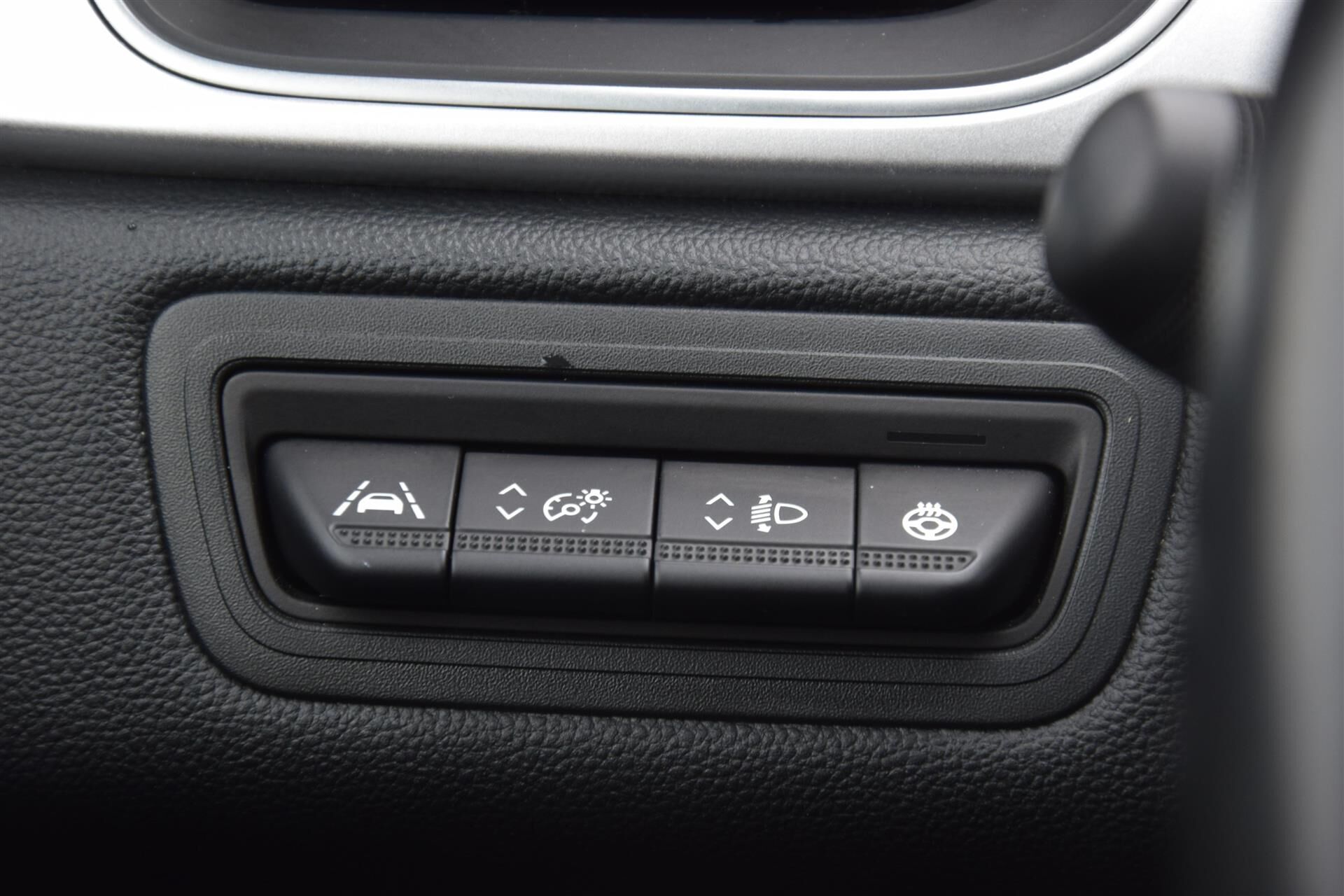 Billede af Renault Captur 1,3 TCE  Mild hybrid Intens EDC 140HK 5d 7g Aut.