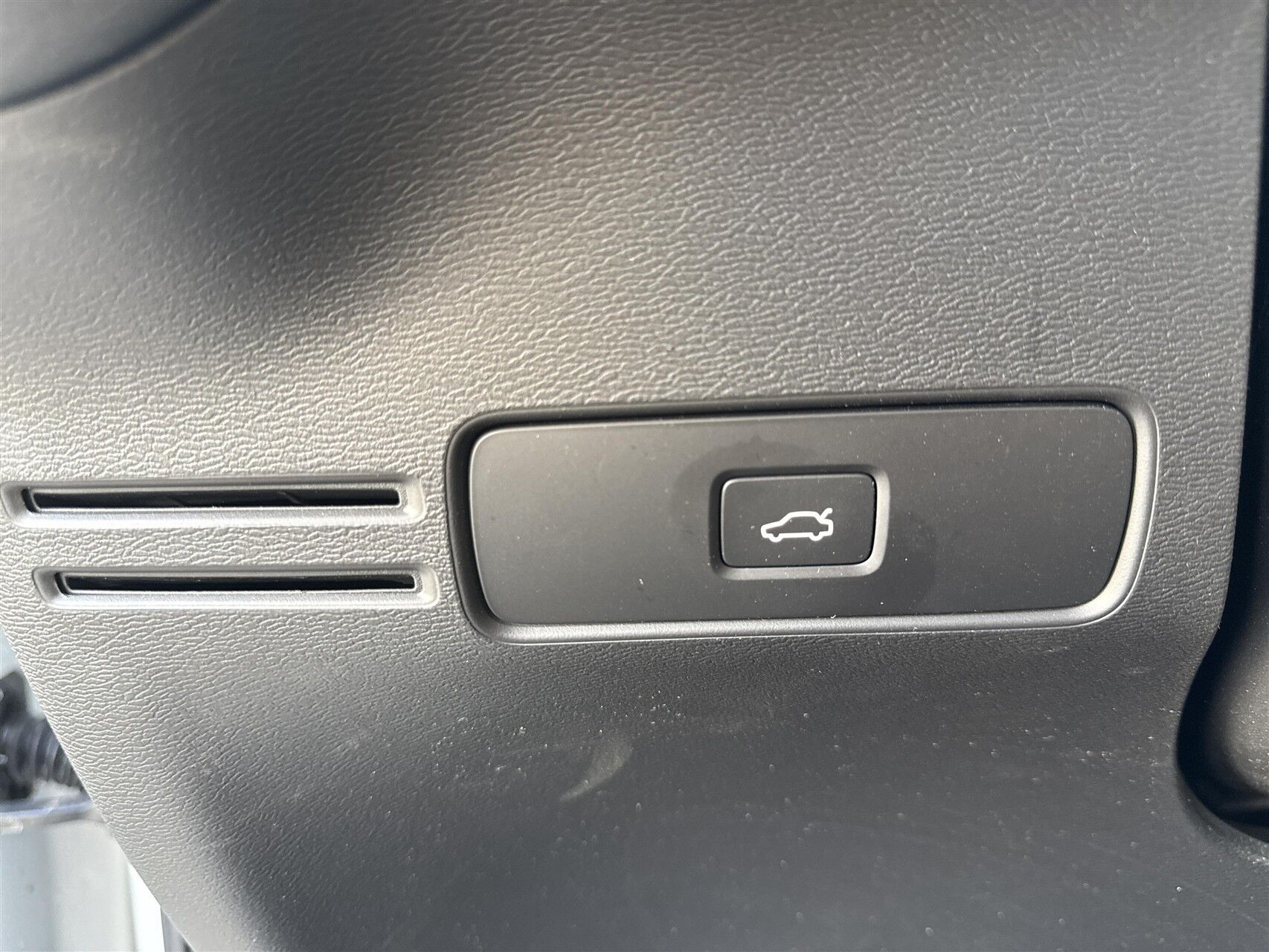 Billede af Volvo XC40 P6 Recharge Plus 231HK 5d Aut.