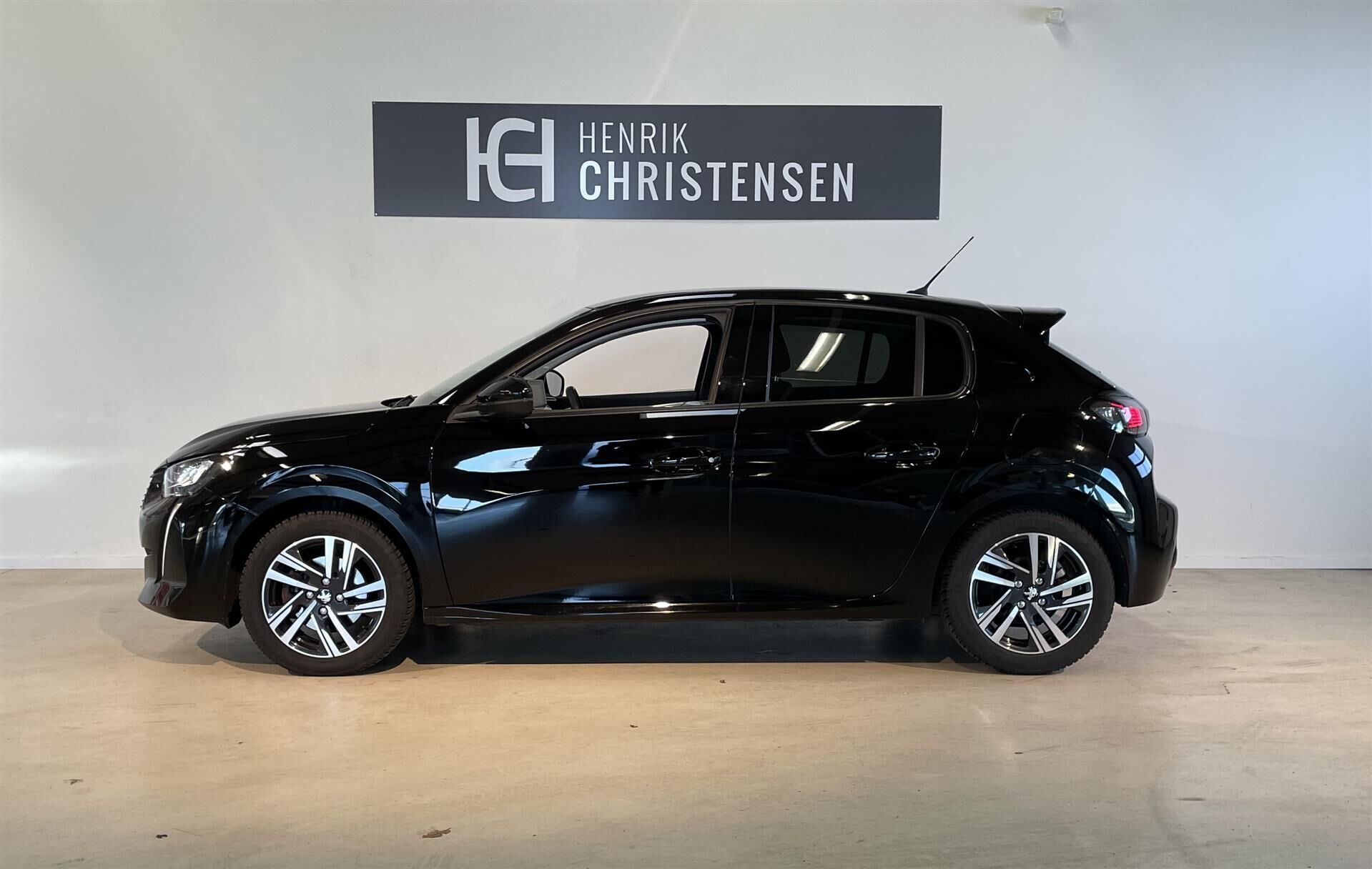 Billede af Peugeot 208 1,2 PureTech Supreme+ EAT8 100HK 5d 8g Aut.