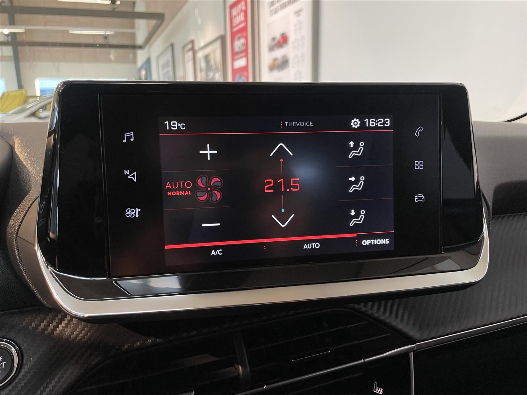 Billede af Peugeot 208 1,2 PureTech Supreme+ EAT8 100HK 5d 8g Aut.