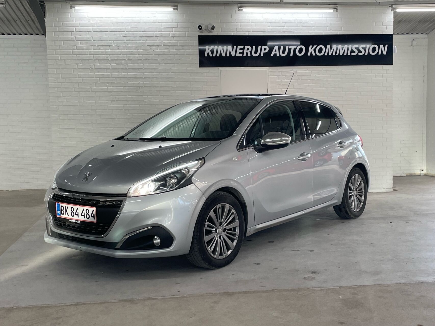 Billede af Peugeot 208 1,6 BlueHDi Desire Sky 100HK 5d