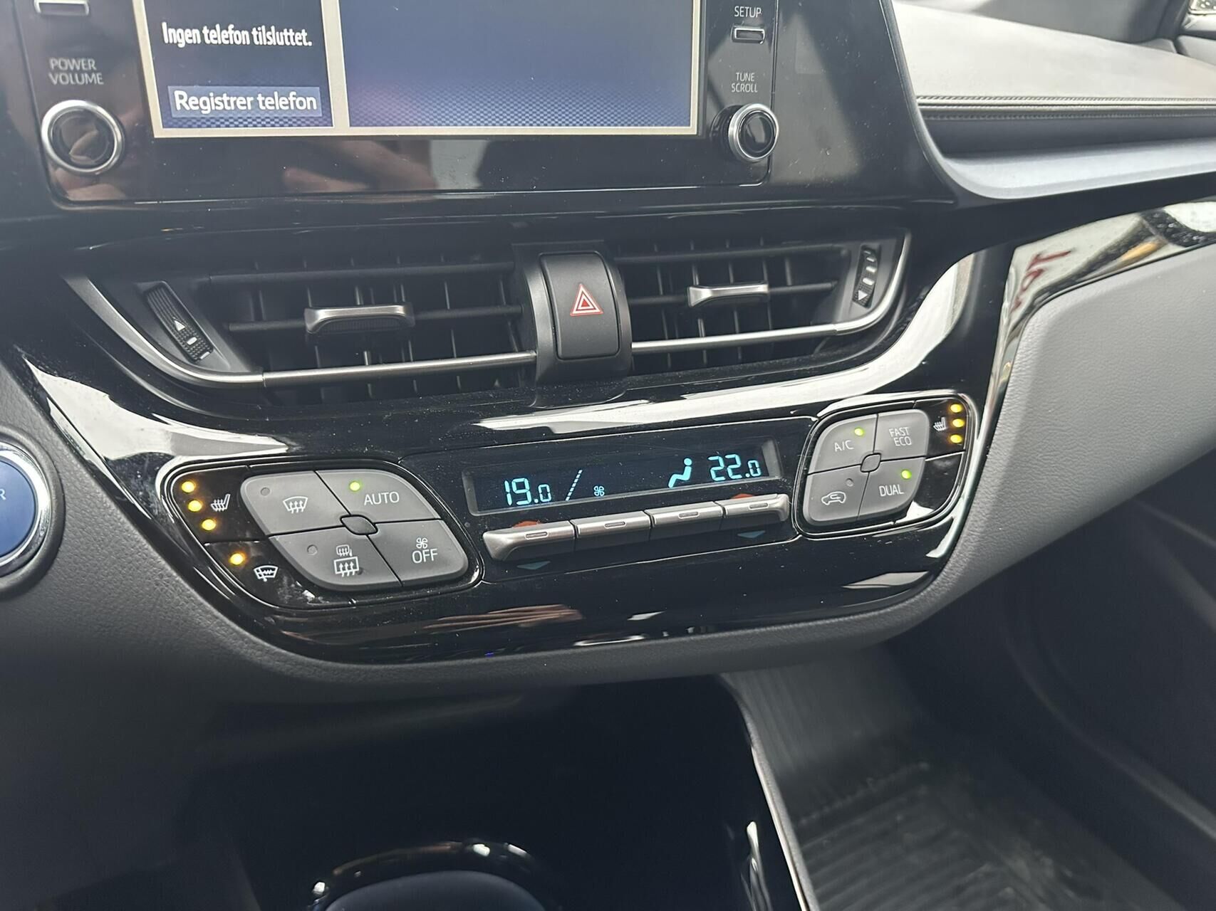 Billede af Toyota C-HR 1,8 Hybrid C-LUB Smart Multidrive S 122HK 5d Aut.