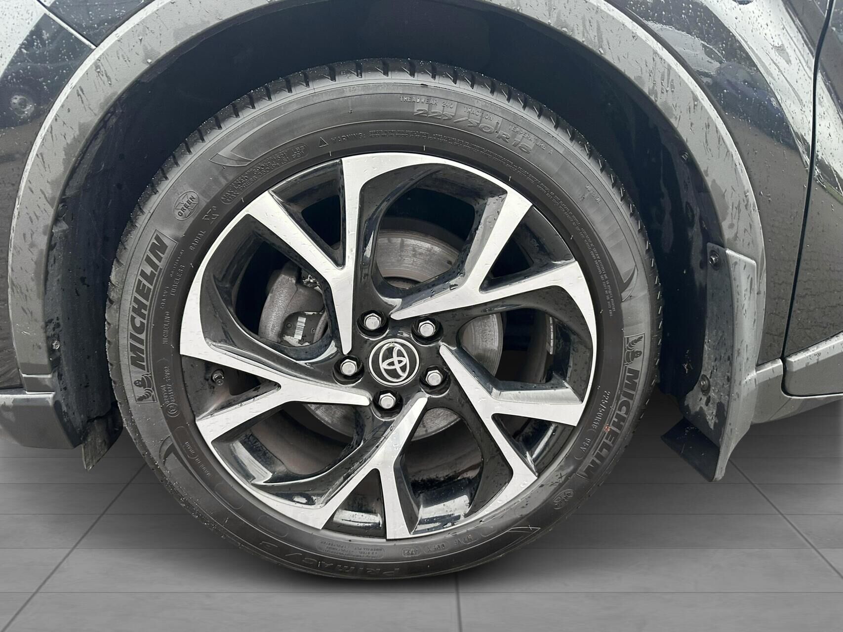 Billede af Toyota C-HR 1,8 Hybrid C-LUB Smart Multidrive S 122HK 5d Aut.