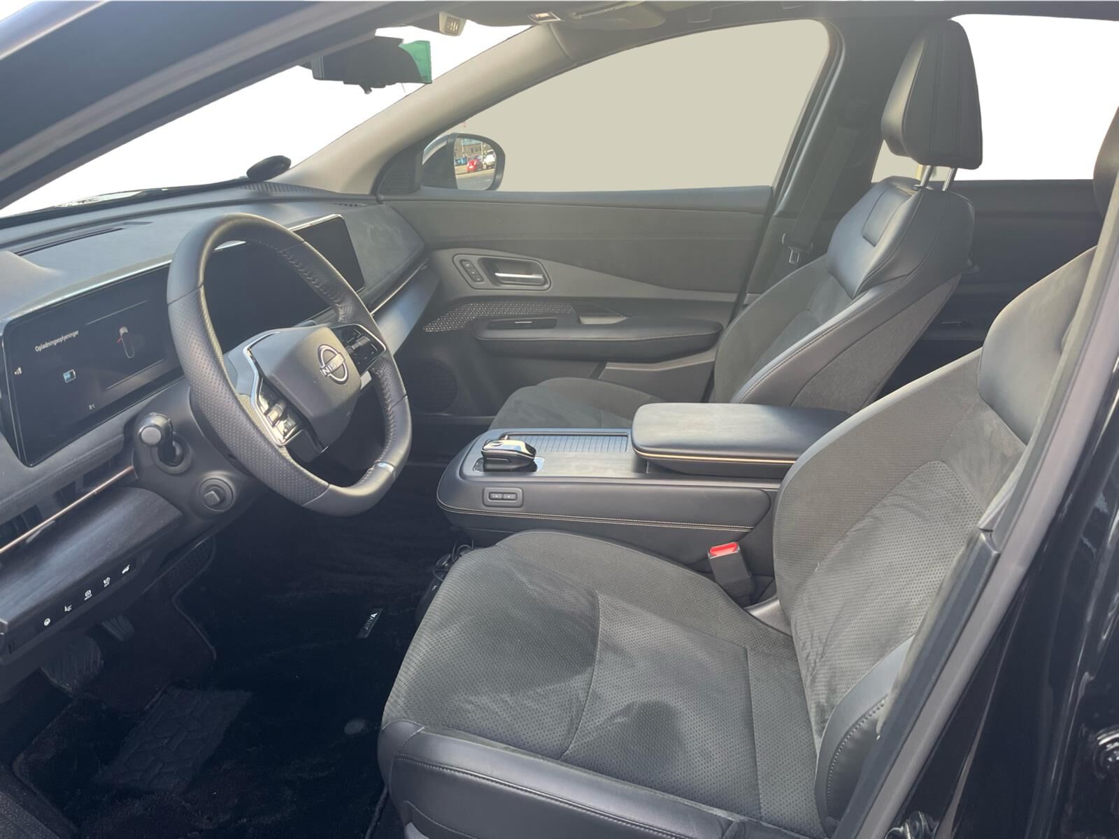 Billede af Nissan Ariya EL Evolve e-4orce 301HK 5d Aut.