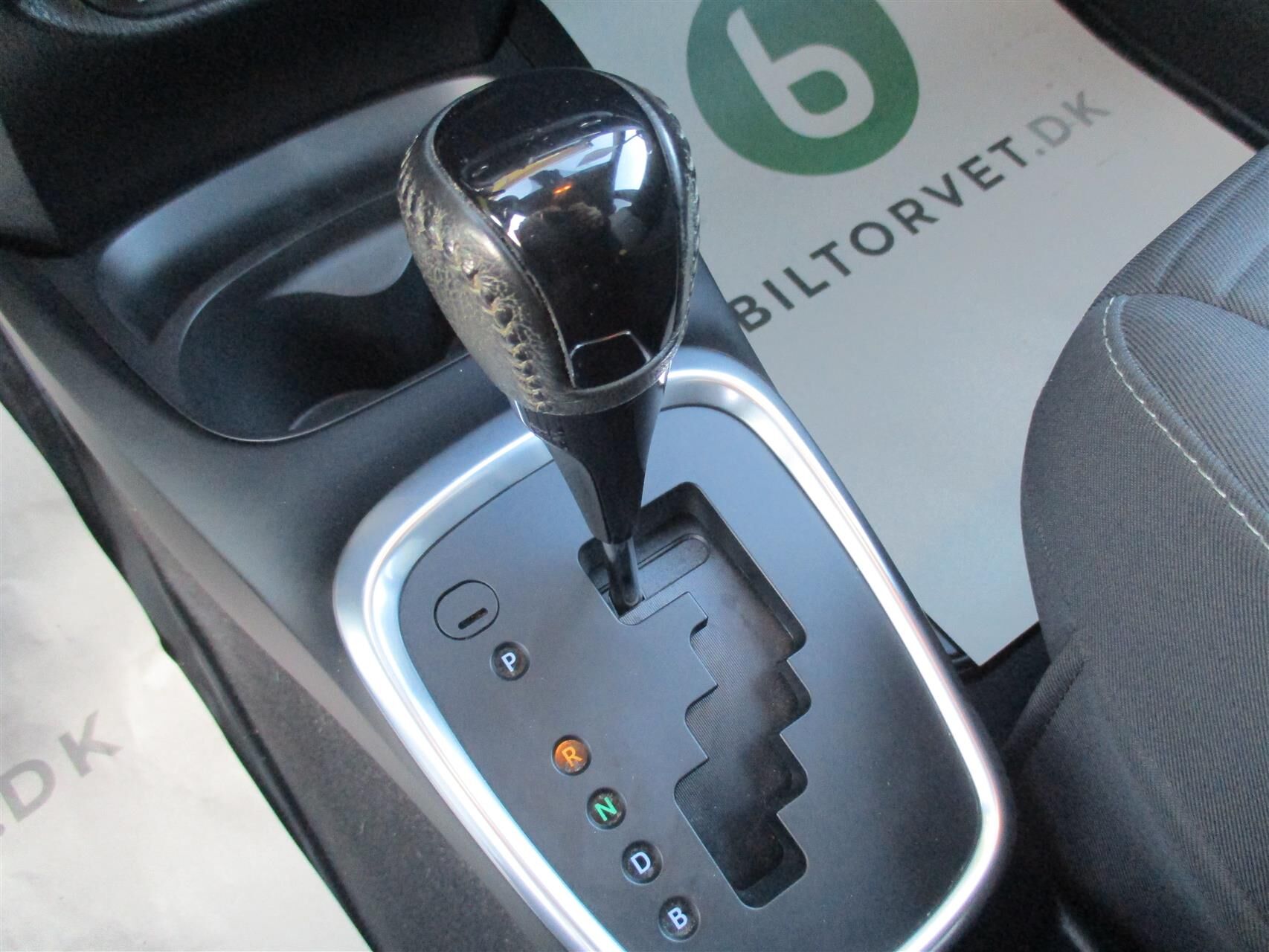 Billede af Toyota Yaris 1,5 Hybrid H2 Premium E-CVT 100HK 5d Trinl. Gear