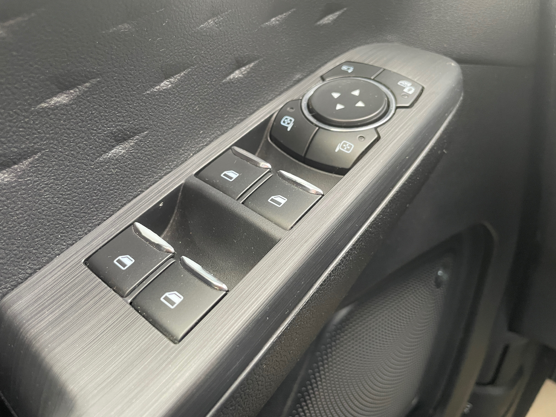 Billede af Ford Kuga 2,5 Plugin-hybrid Vignale CVT 225HK 5d Trinl. Gear