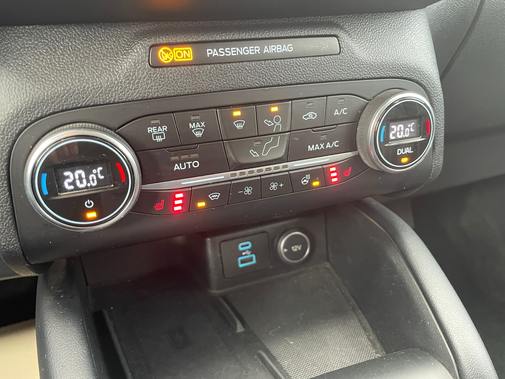 Billede af Ford Kuga 2,5 Plugin-hybrid Vignale CVT 225HK 5d Trinl. Gear