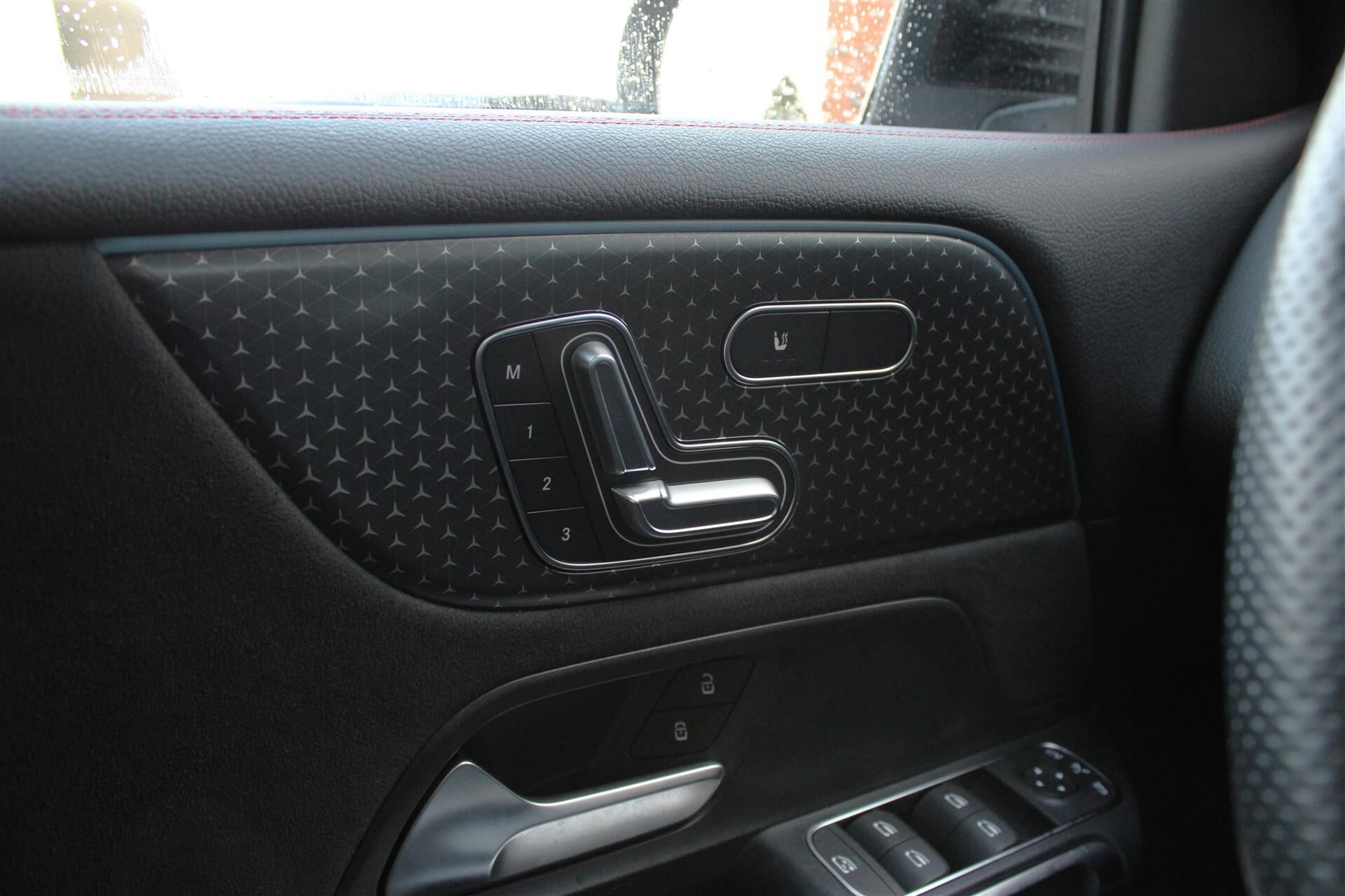 Billede af Mercedes-Benz EQB 250+ EL AMG Advance 190HK 5d Aut.