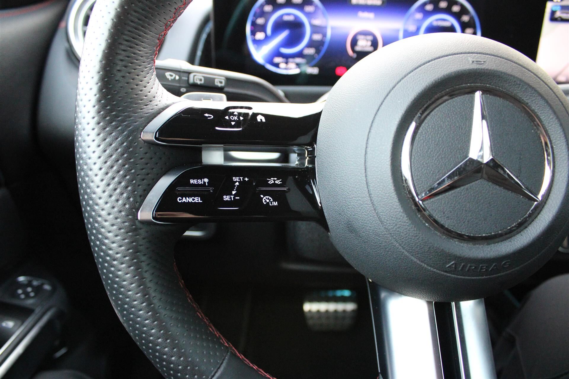 Billede af Mercedes-Benz EQB 250+ EL AMG Advance 190HK 5d Aut.