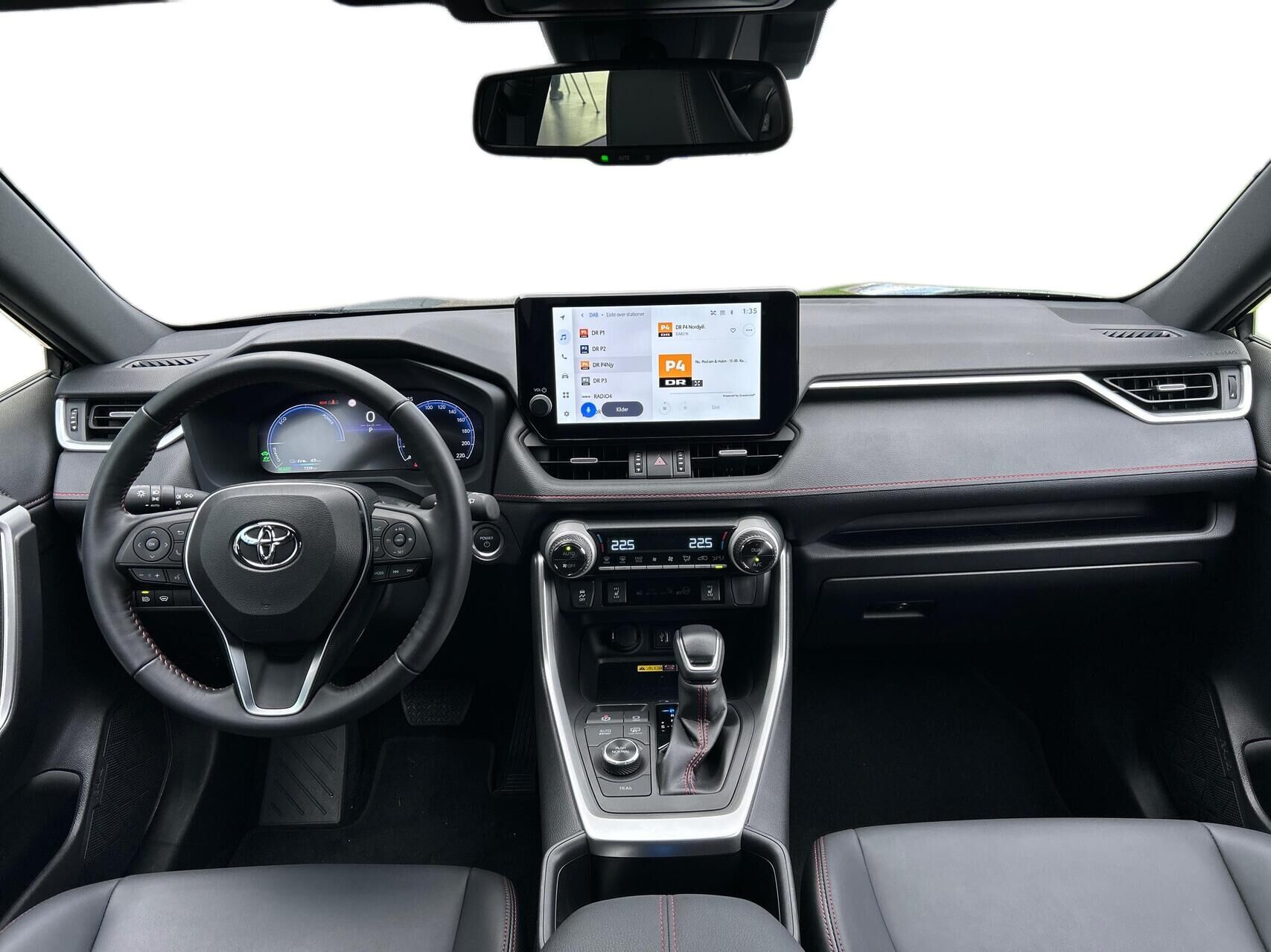 Billede af Toyota RAV4 Plug-in 2,5 Plugin-hybrid Active Comfort AWD 306HK 5d 6g Aut.