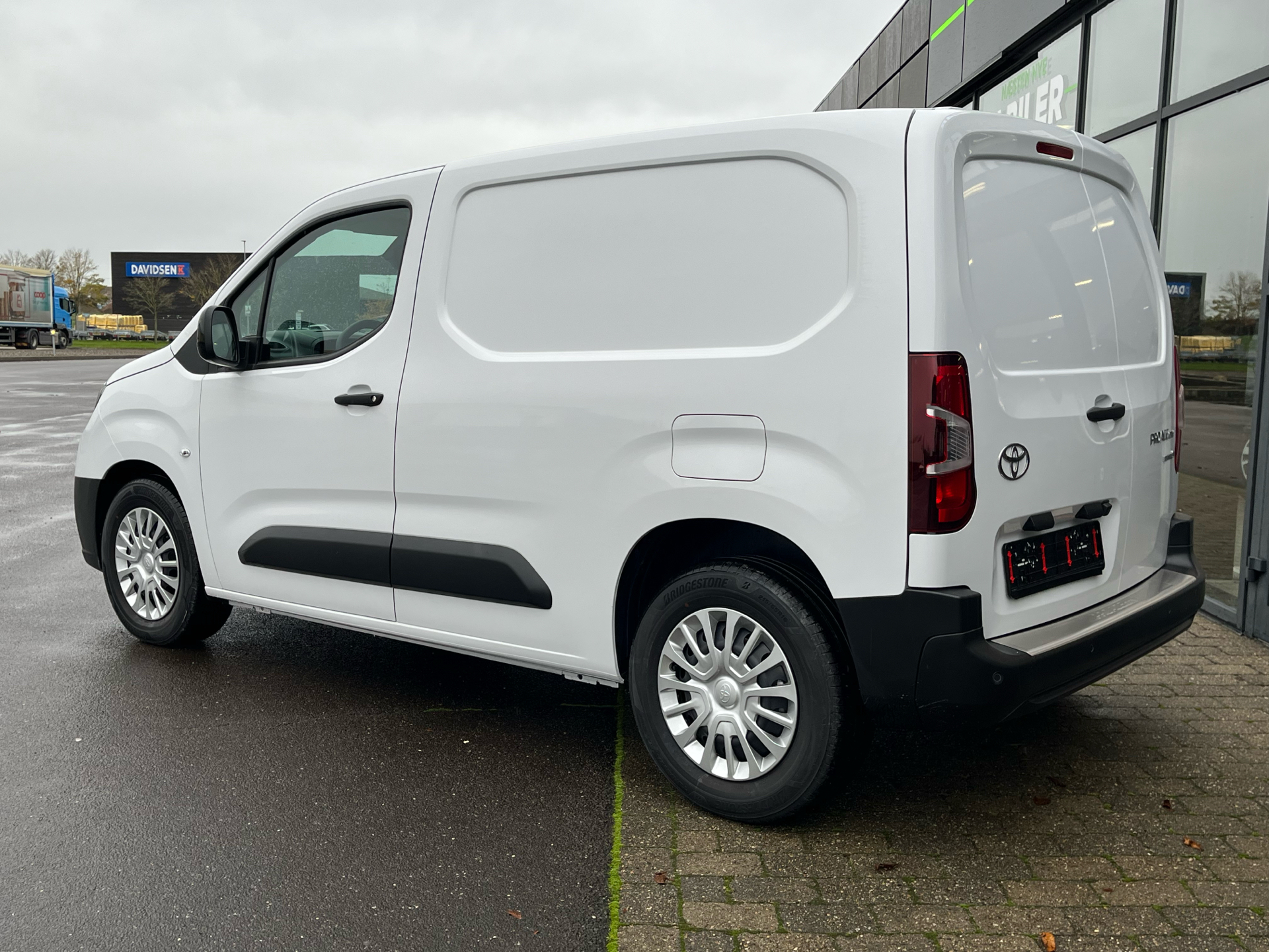 Billede af Toyota Proace City Electric Medium EL Comfort 1 Skydedør 136HK Van Aut.