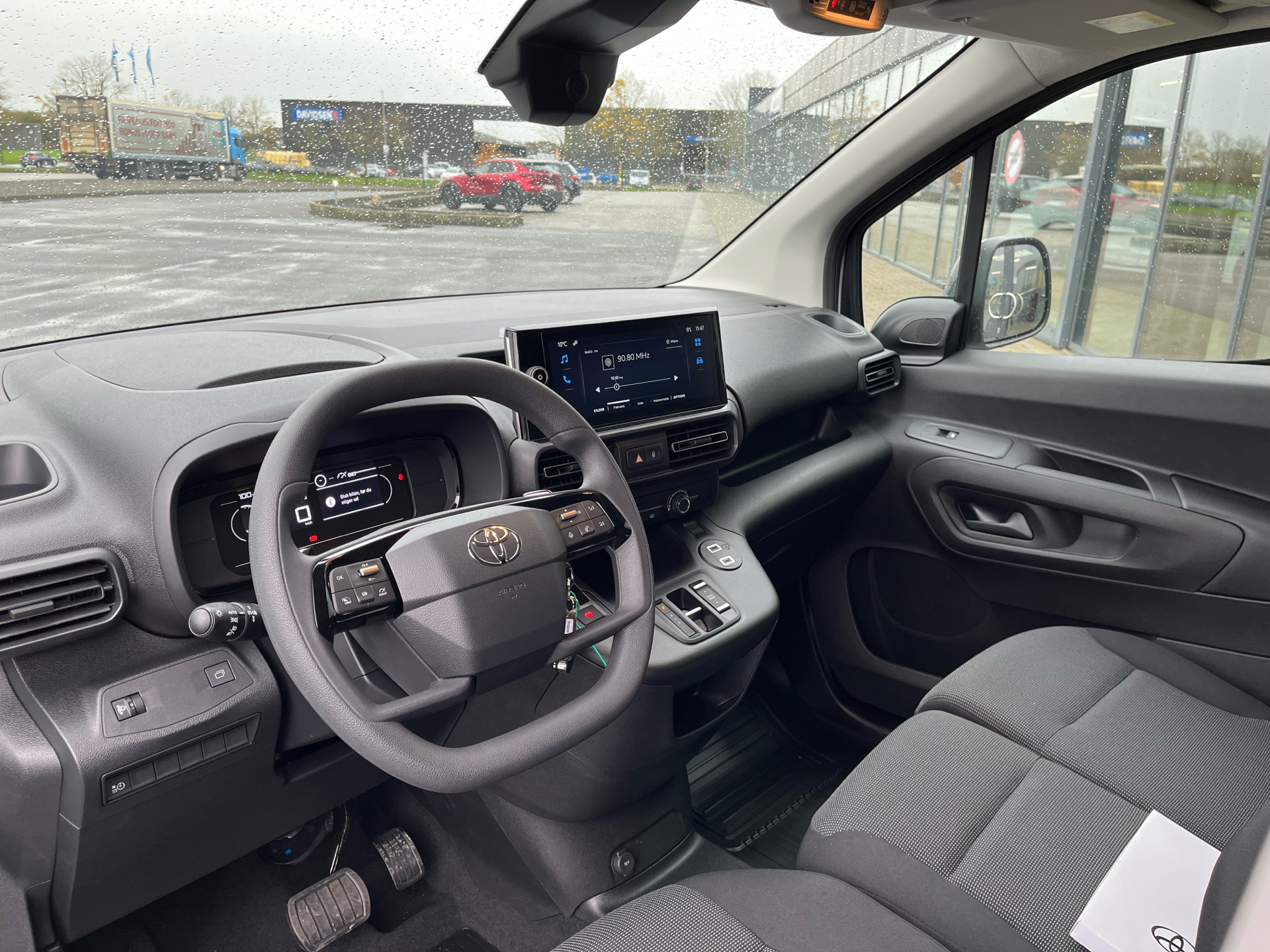 Billede af Toyota Proace City Electric Medium EL Comfort 1 Skydedør 136HK Van Aut.