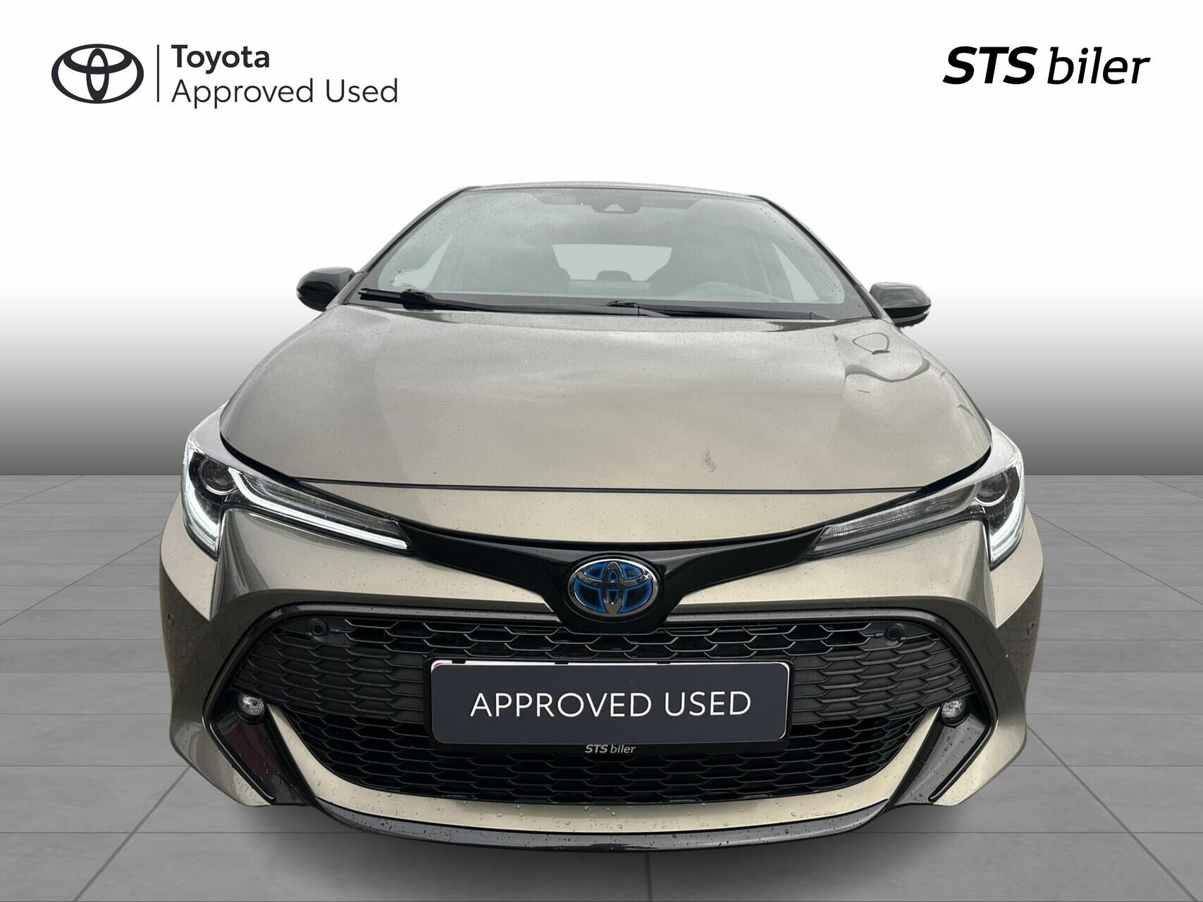 Billede af Toyota Corolla 2,0 Hybrid H3 Premium E-CVT 180HK 5d 6g Aut.