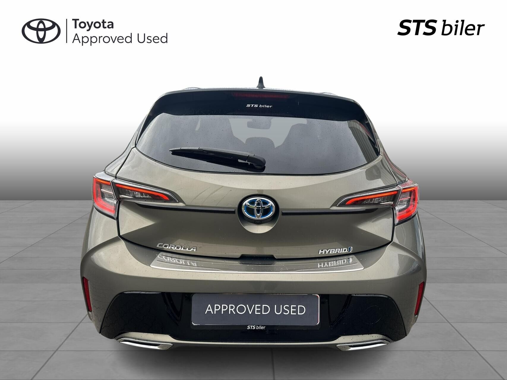 Billede af Toyota Corolla 2,0 Hybrid H3 Premium E-CVT 180HK 5d 6g Aut.