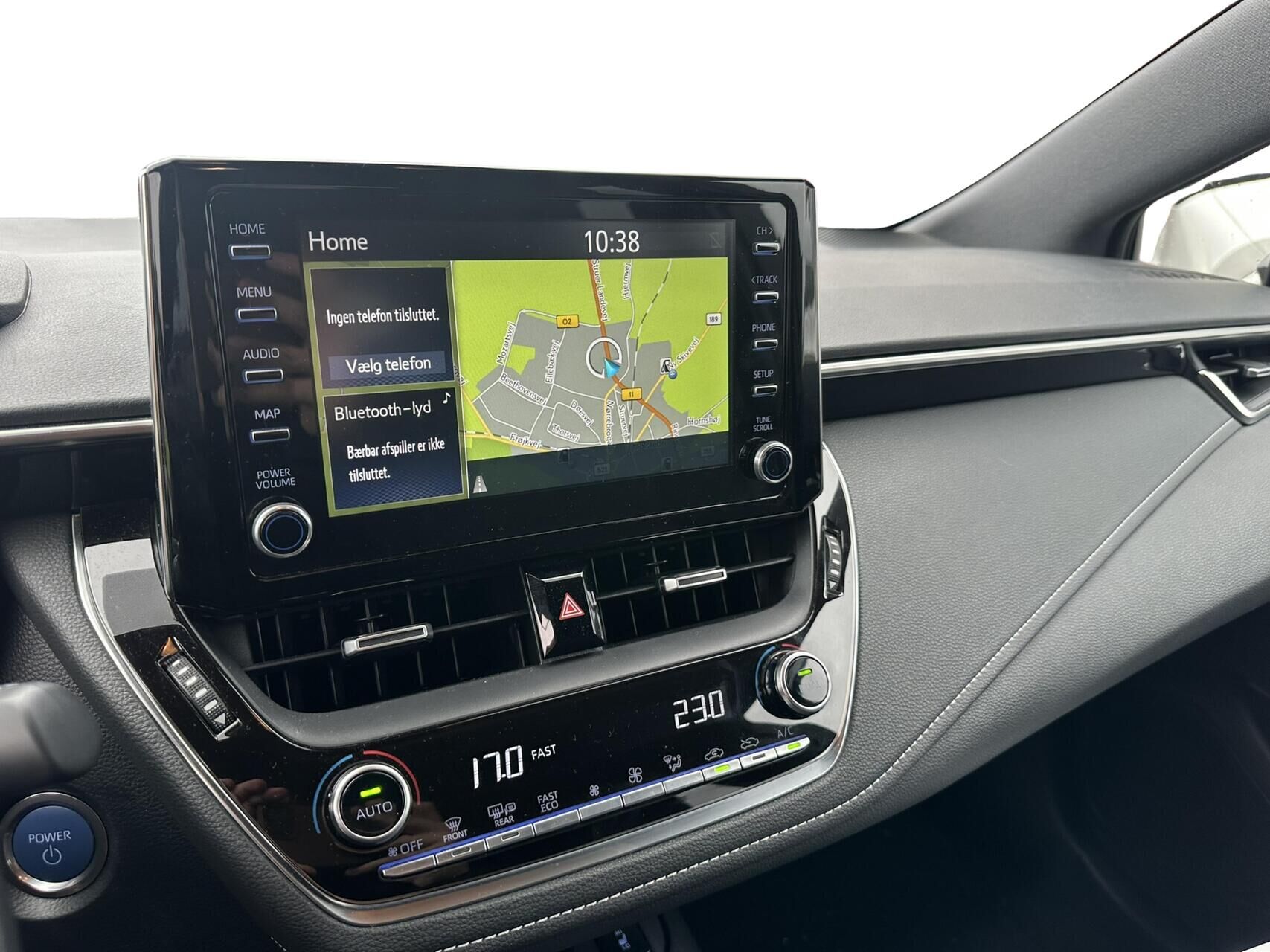 Billede af Toyota Corolla 2,0 Hybrid H3 Premium E-CVT 180HK 5d 6g Aut.