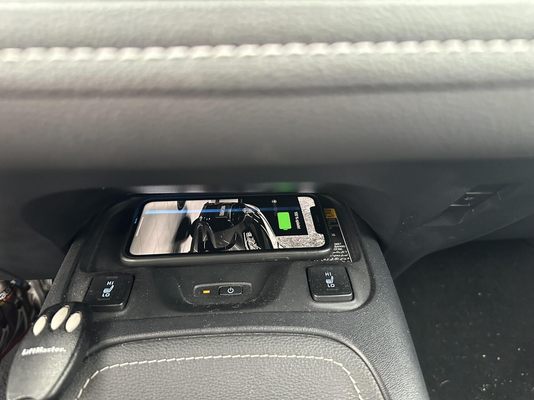 Billede af Toyota Corolla 2,0 Hybrid H3 Premium E-CVT 180HK 5d 6g Aut.