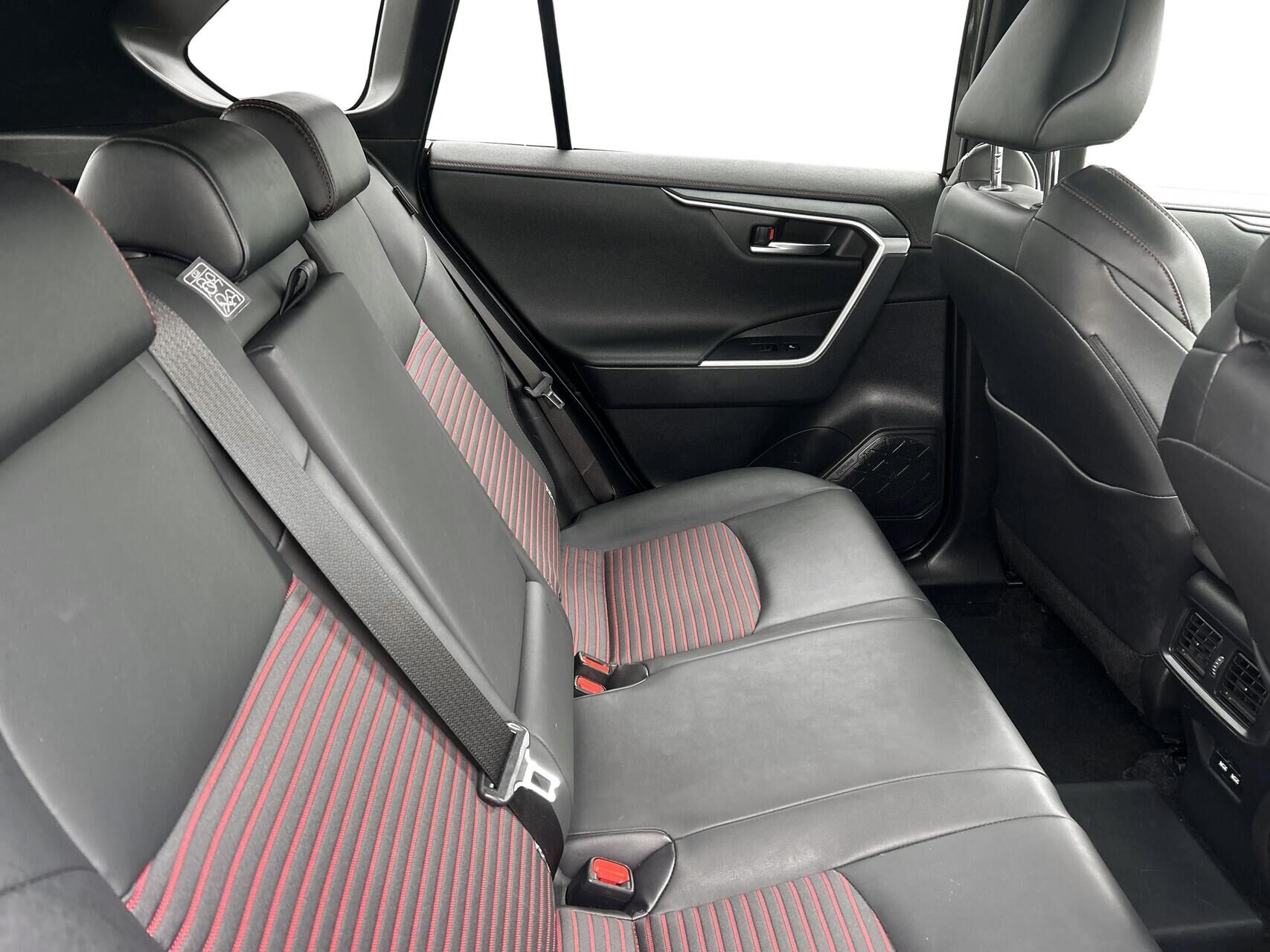 Billede af Toyota RAV4 Plug-in 2,5 Plugin-hybrid H3 Business Comfort AWD 306HK 5d 6g Aut.