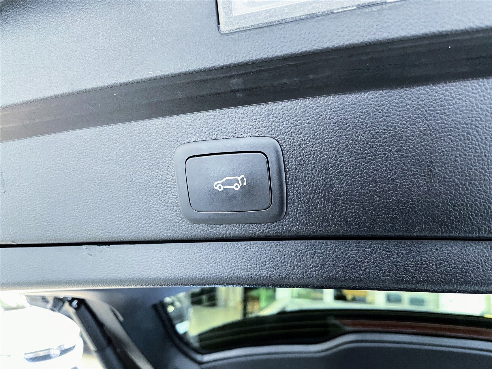 Billede af MG Marvel R EL Performance 4x4 288HK 5d Aut.