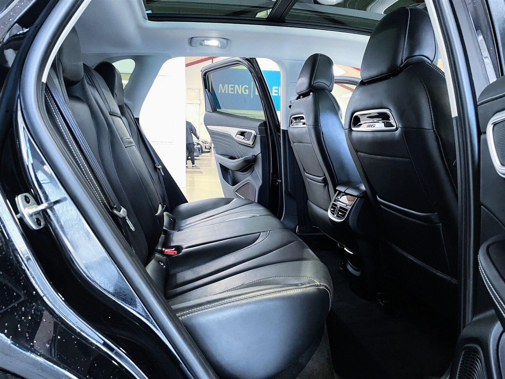 Billede af MG Marvel R EL Performance 4x4 288HK 5d Aut.