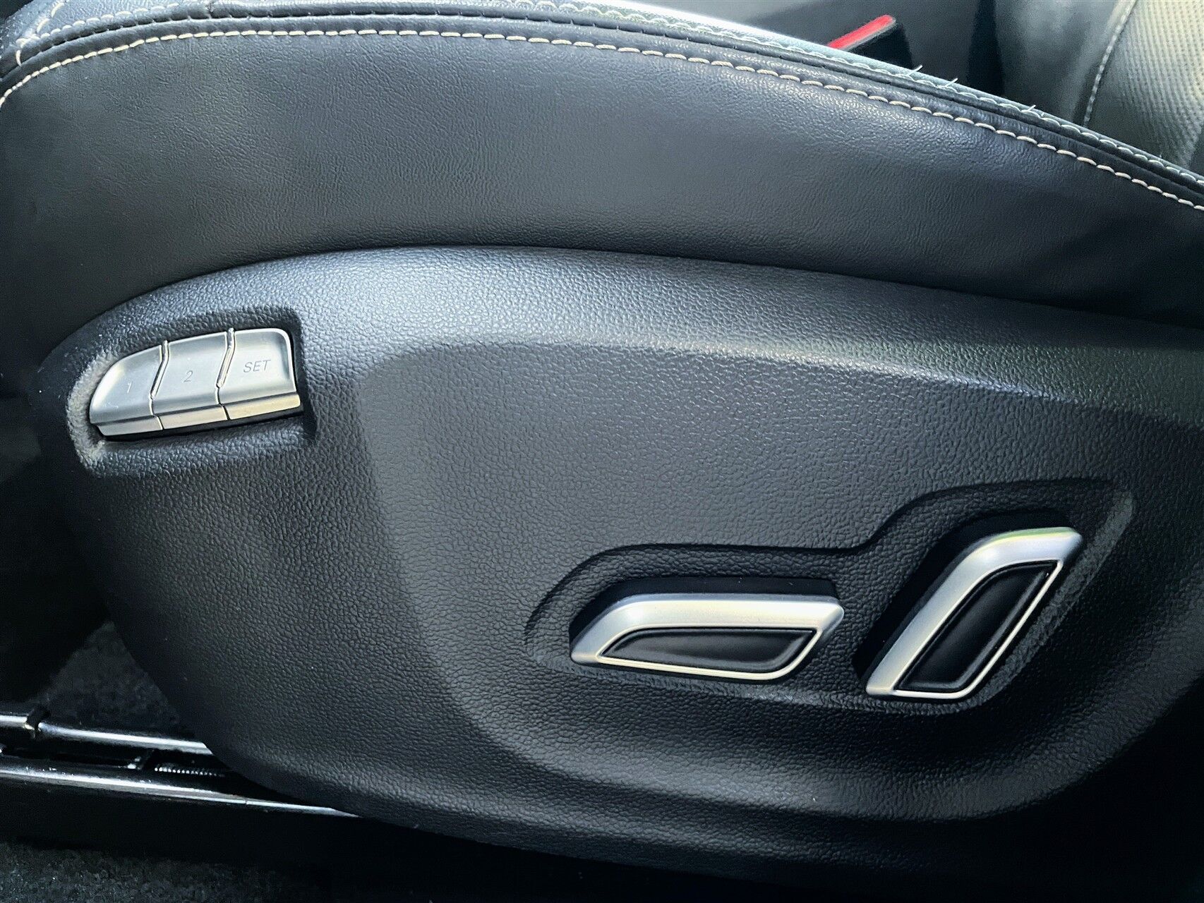 Billede af MG Marvel R EL Performance 4x4 288HK 5d Aut.