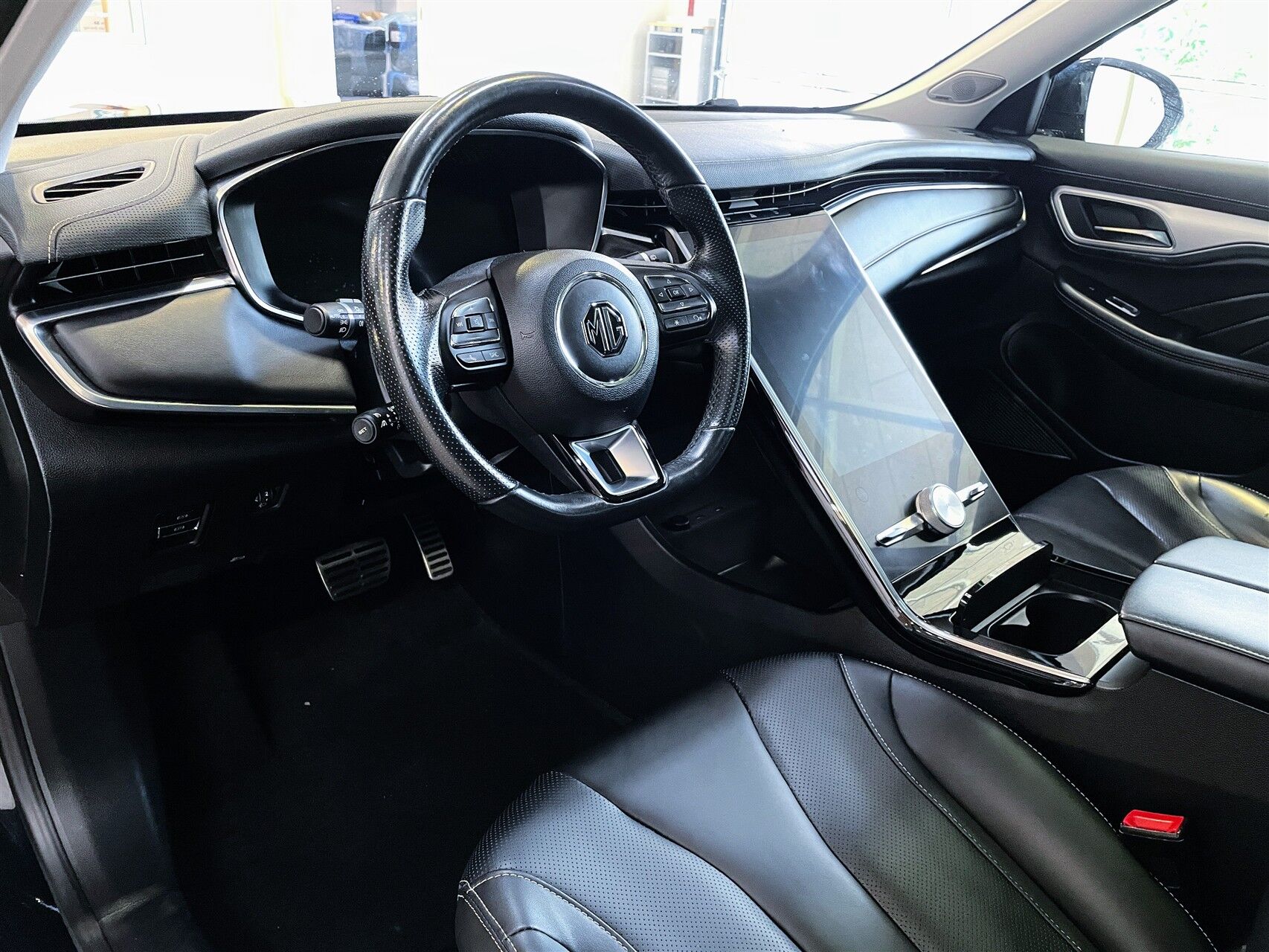 Billede af MG Marvel R EL Performance 4x4 288HK 5d Aut.