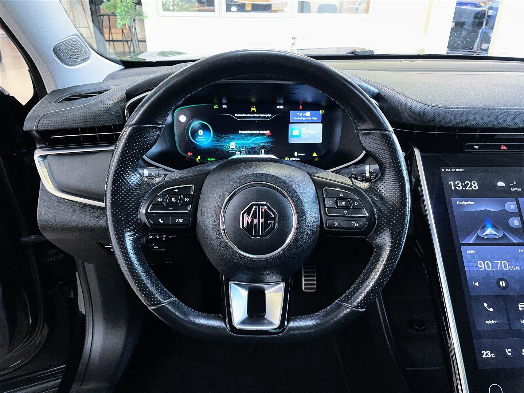 Billede af MG Marvel R EL Performance 4x4 288HK 5d Aut.