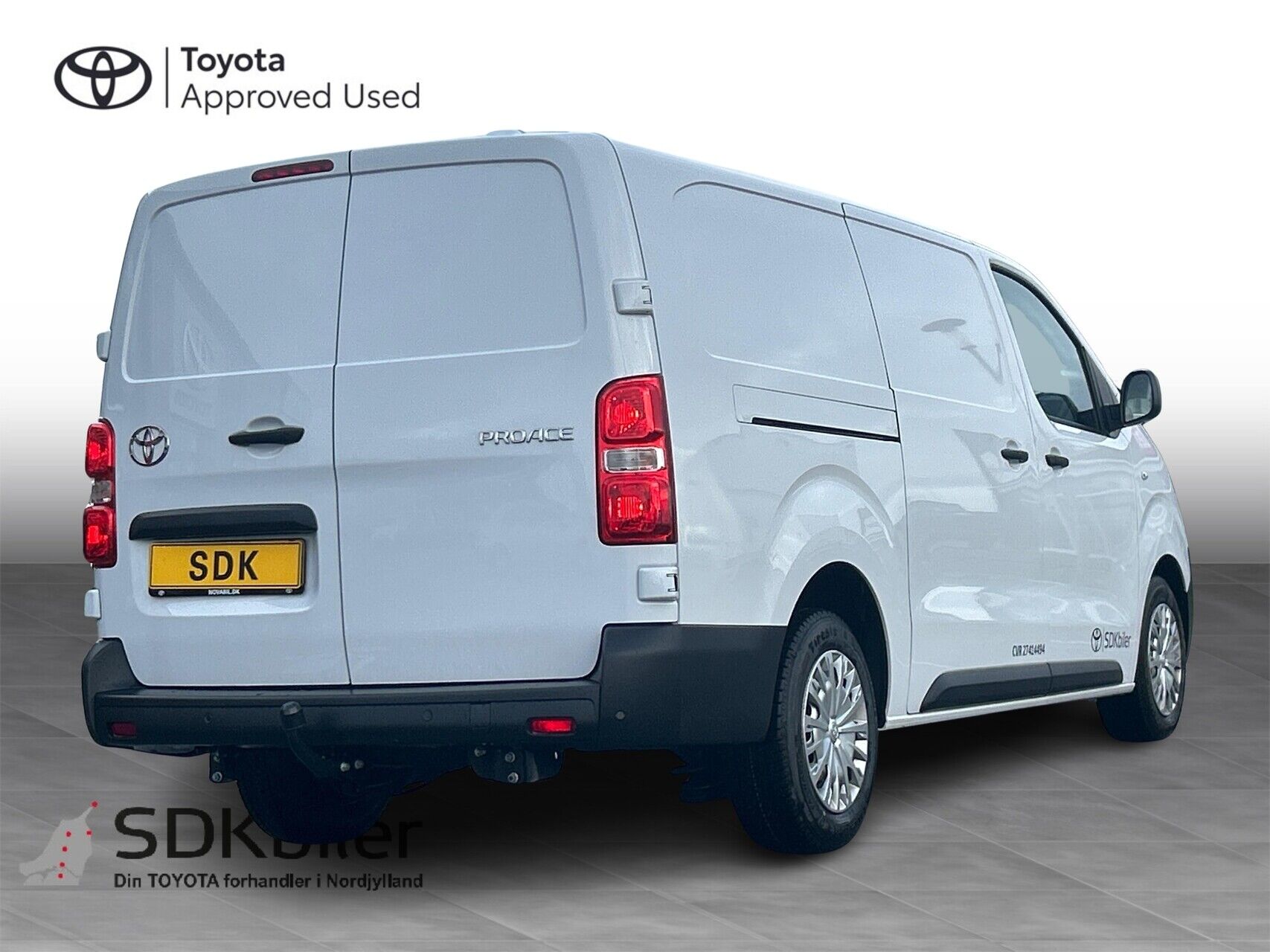 Billede af Toyota Proace 2.0D 144hk Long/En skydedør aut. gear Comfort Master u/komfortadskillelse