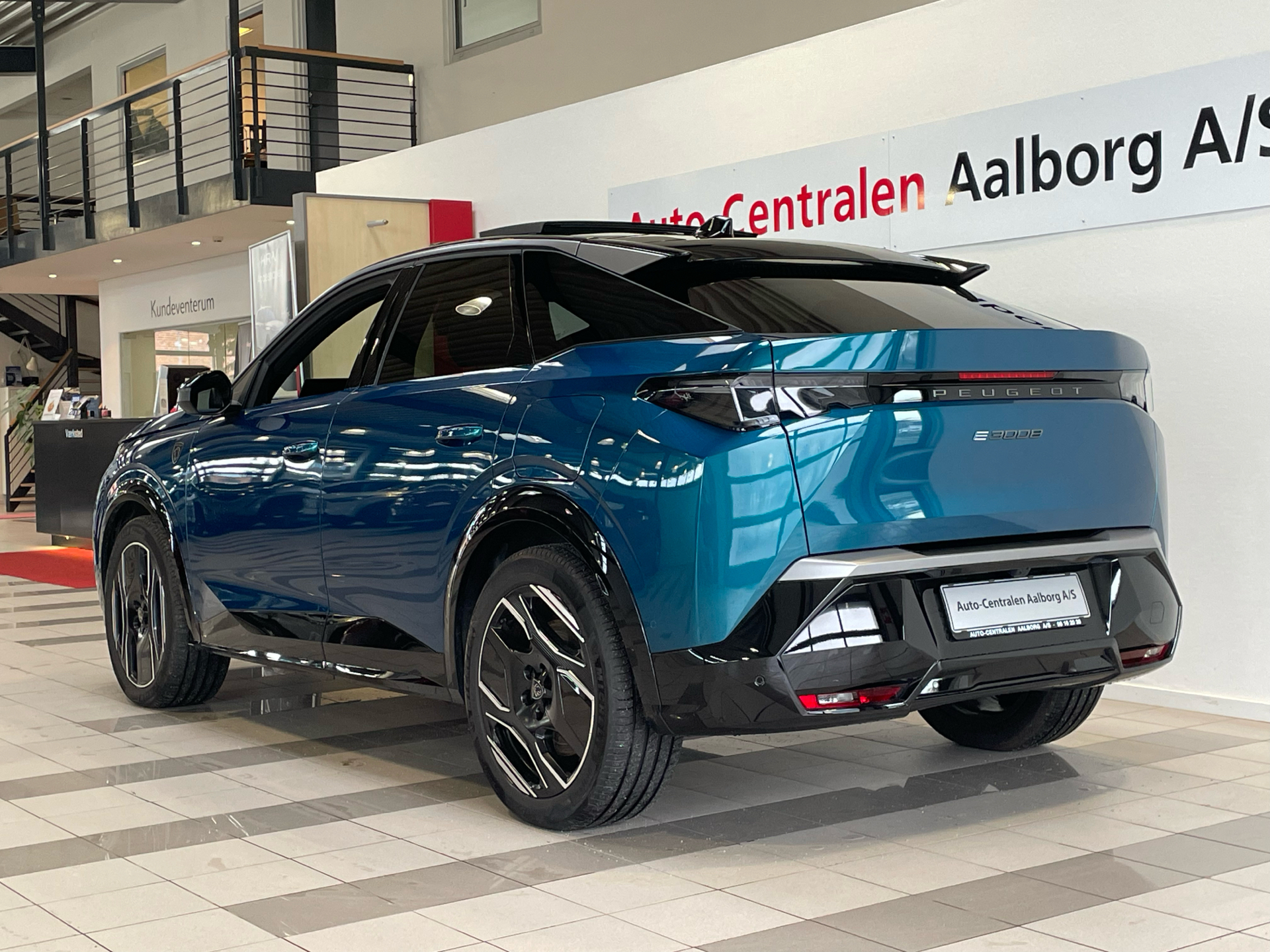 Billede af Peugeot e-3008 EL GT Pack 210HK 5d Aut.