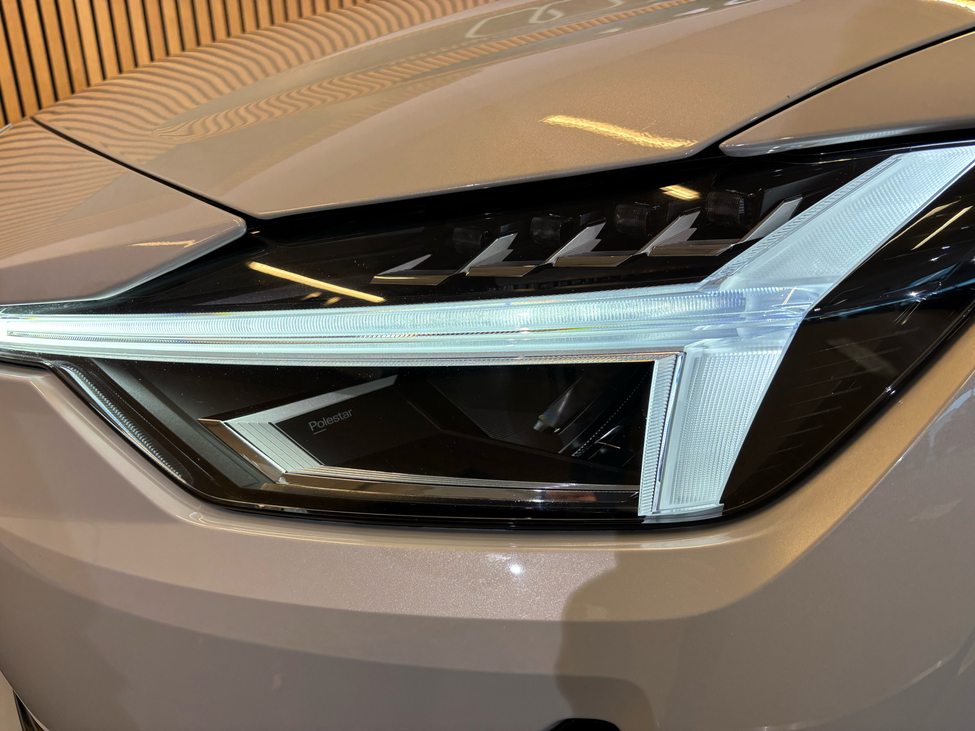 Billede af Polestar 2 EL Long range Single motor 231HK 5d Aut.