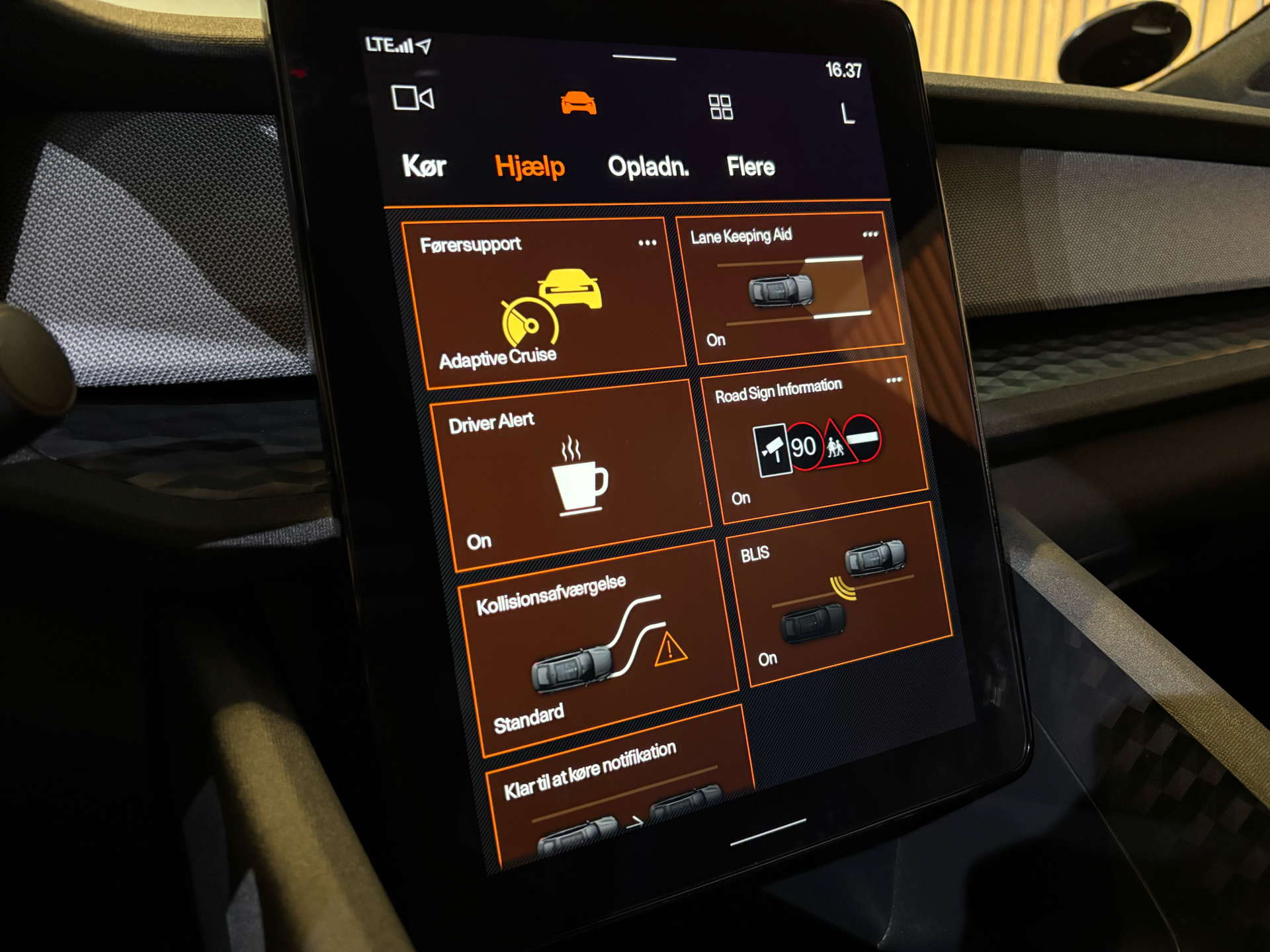 Billede af Polestar 2 EL Long range Single motor 231HK 5d Aut.