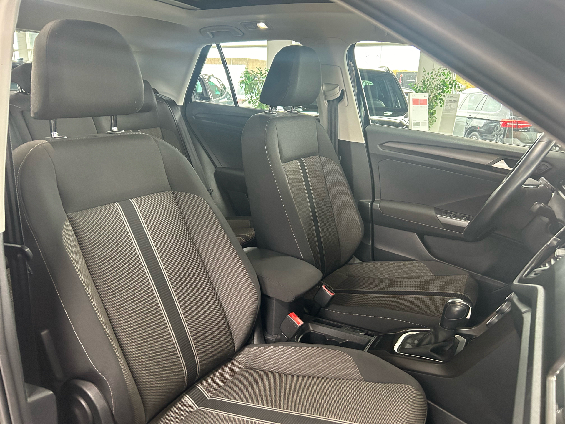 Billede af VW T-Roc 1,5 TSI ACT Style Plus DSG 150HK 5d 7g Aut.