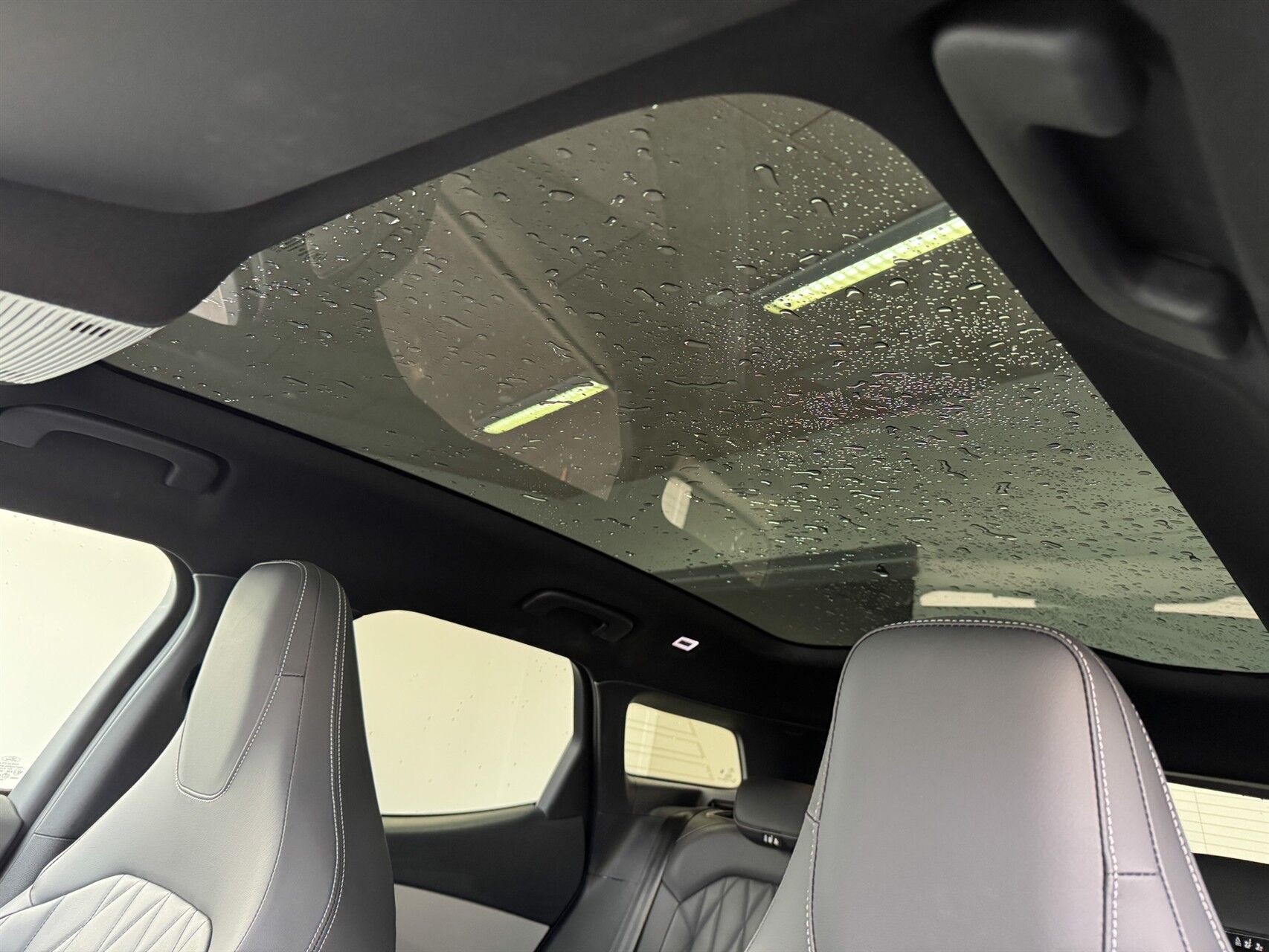 Billede af Ford Explorer EL UR Premium AWD 340HK 5d Aut.