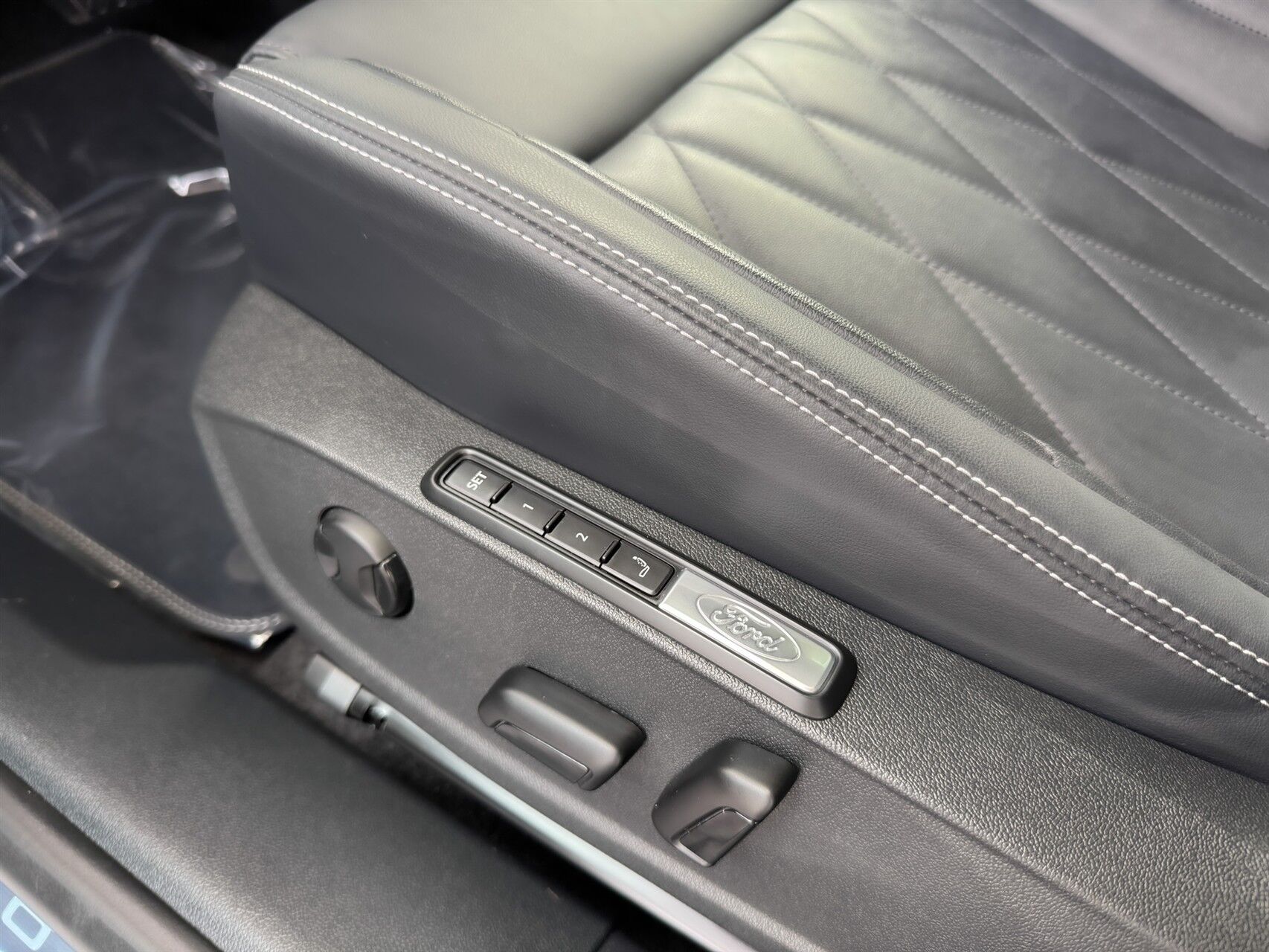 Billede af Ford Explorer EL UR Premium AWD 340HK 5d Aut.