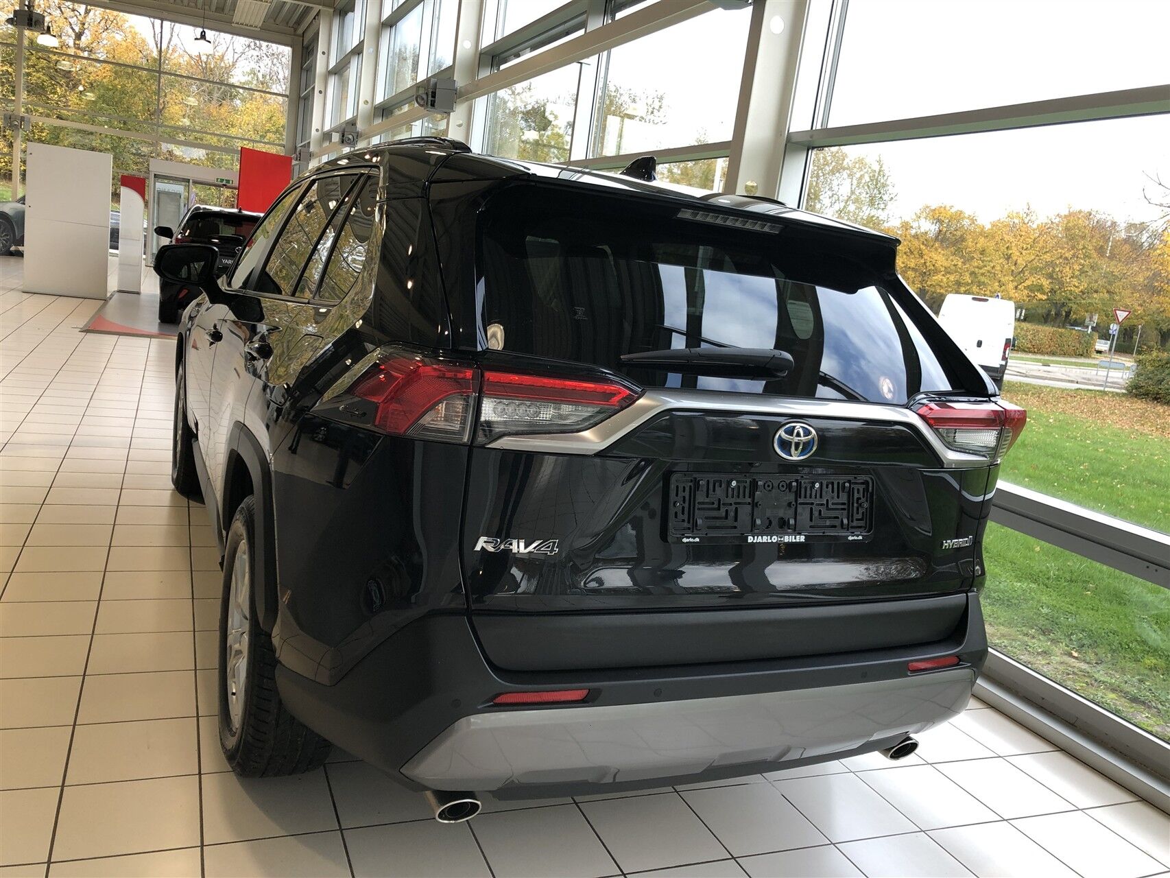 Billede af Toyota RAV4 2,5 Hybrid H3 Business 218HK 5d 6g Aut.