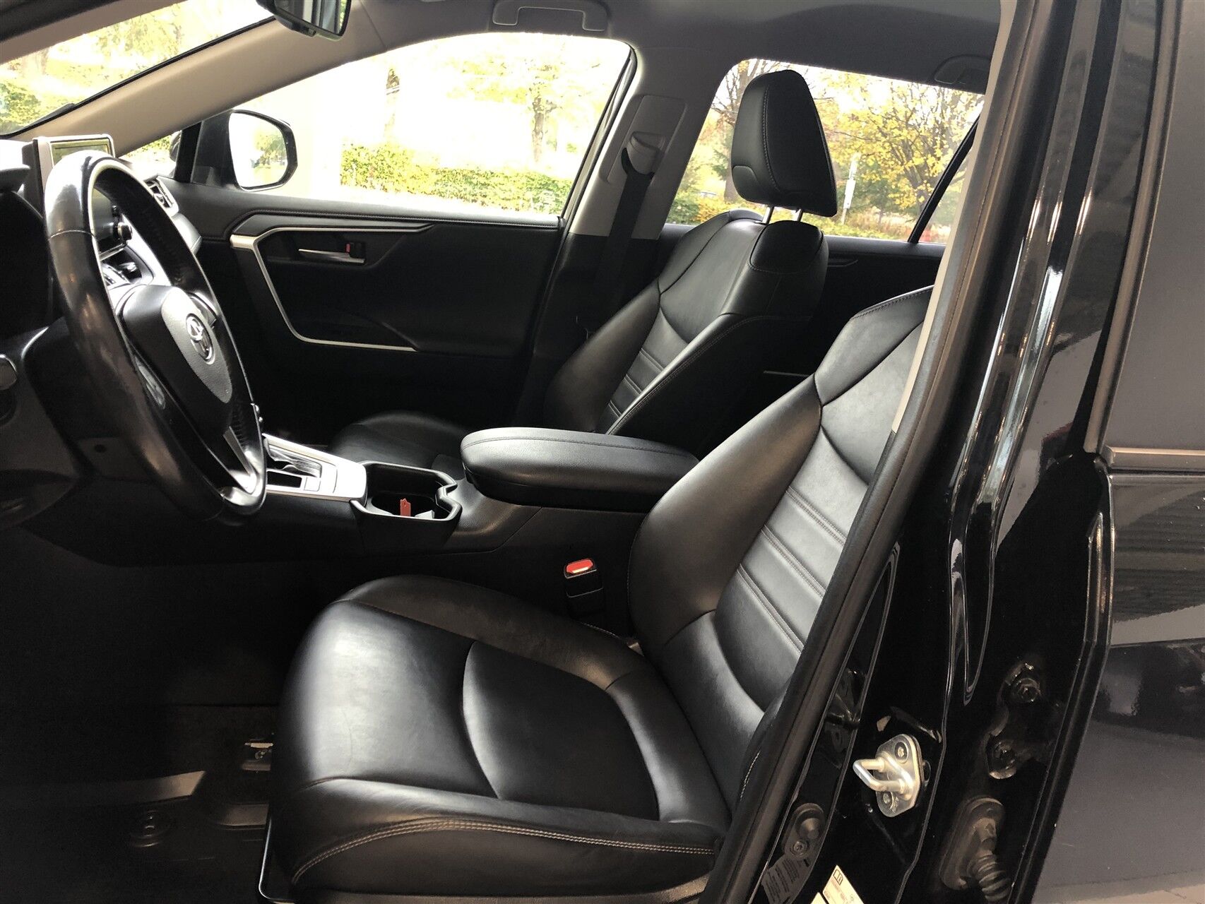 Billede af Toyota RAV4 2,5 Hybrid H3 Business 218HK 5d 6g Aut.