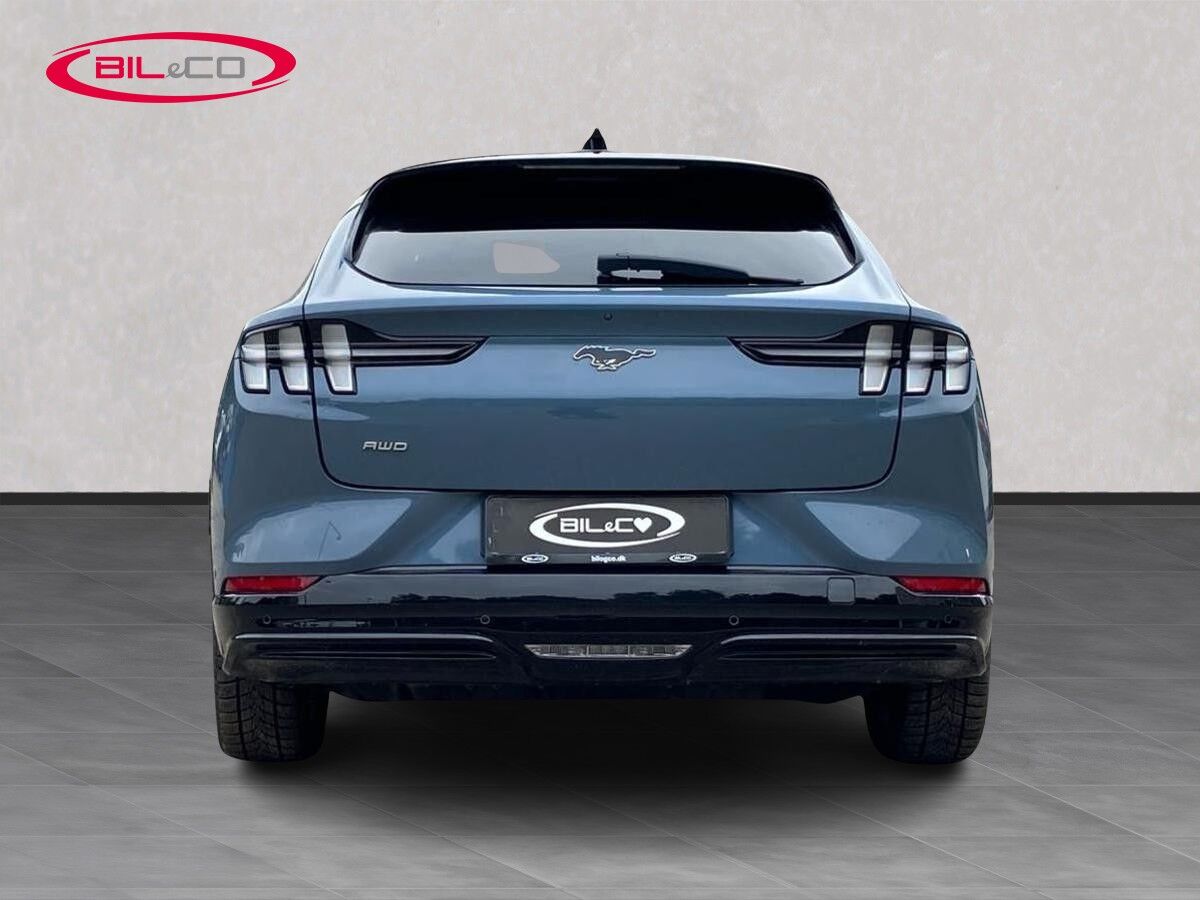 Billede af Ford Mustang Mach-E EL SR Premium AWD 269HK 5d Aut.