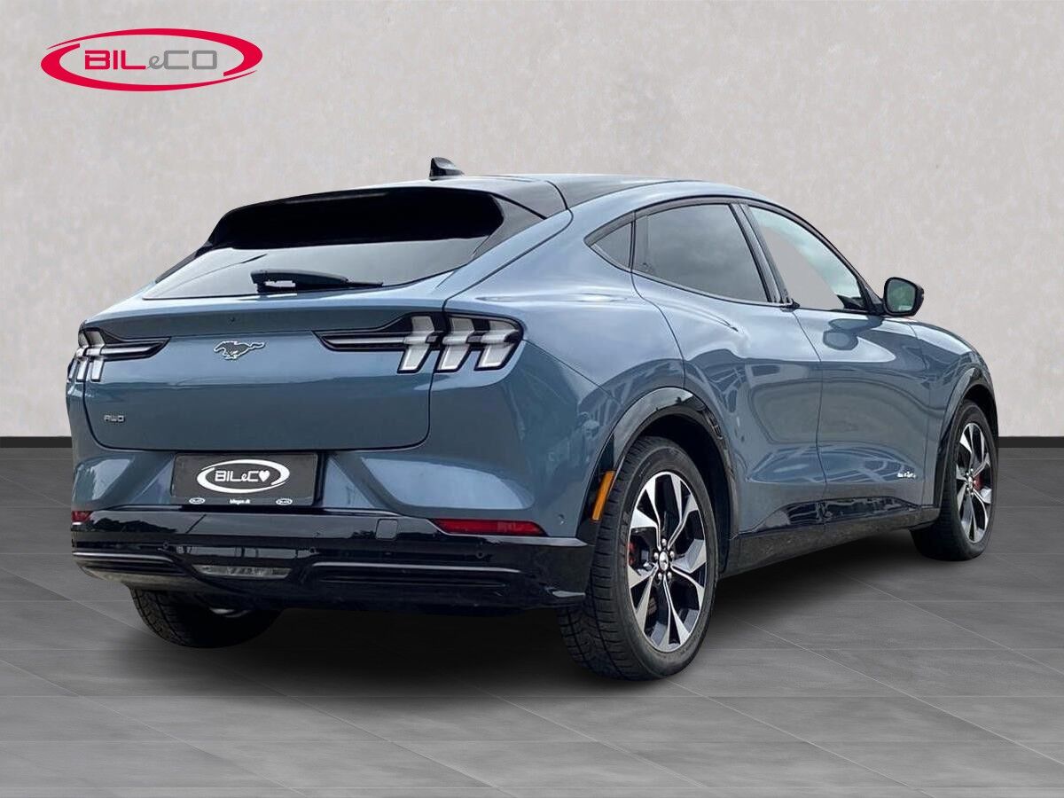 Billede af Ford Mustang Mach-E EL SR Premium AWD 269HK 5d Aut.