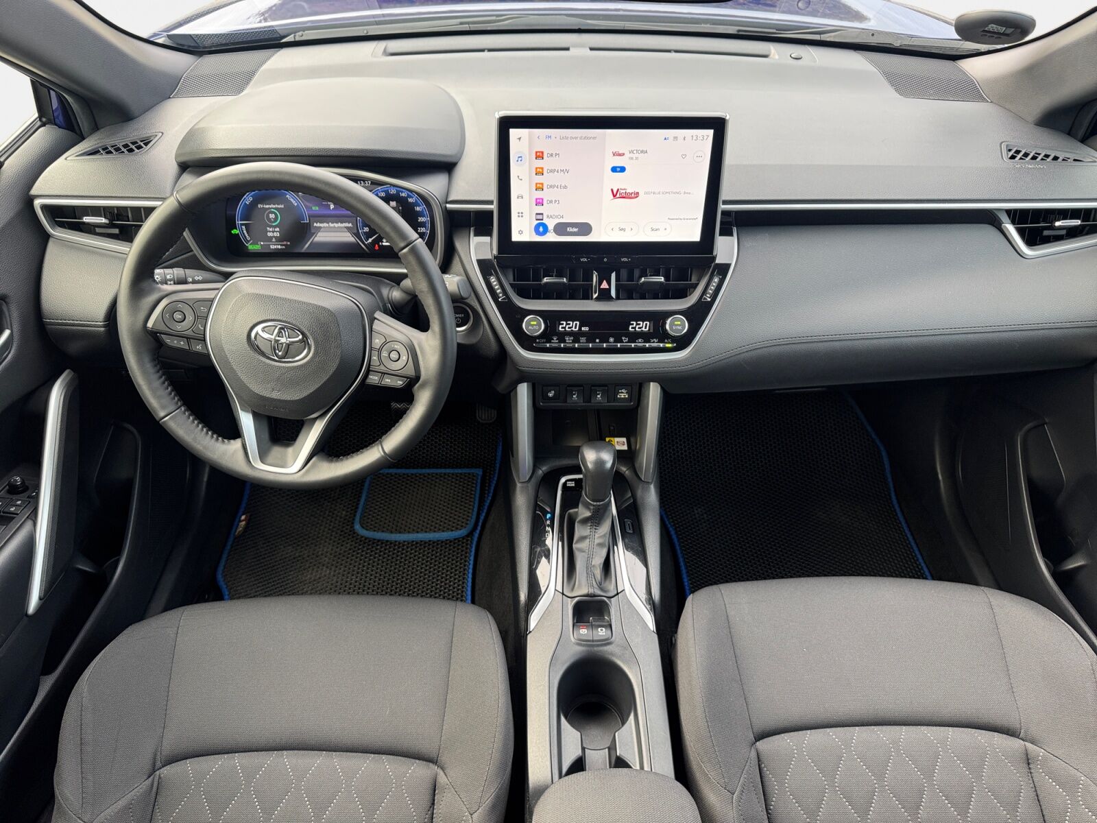 Billede af Toyota Corolla Cross 2,0 Hybrid Style E-CVT 197HK 5d Aut.