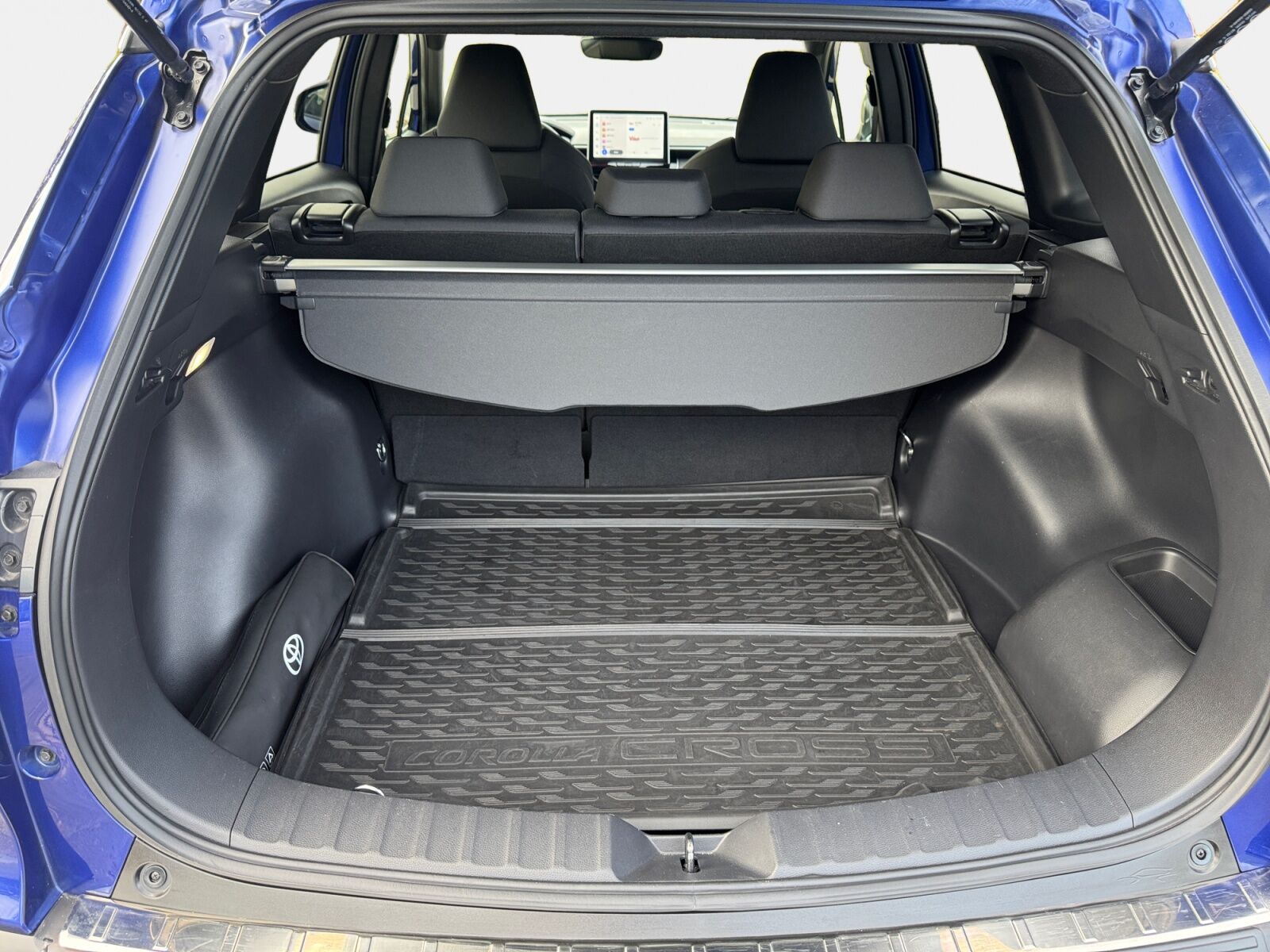 Billede af Toyota Corolla Cross 2,0 Hybrid Style E-CVT 197HK 5d Aut.