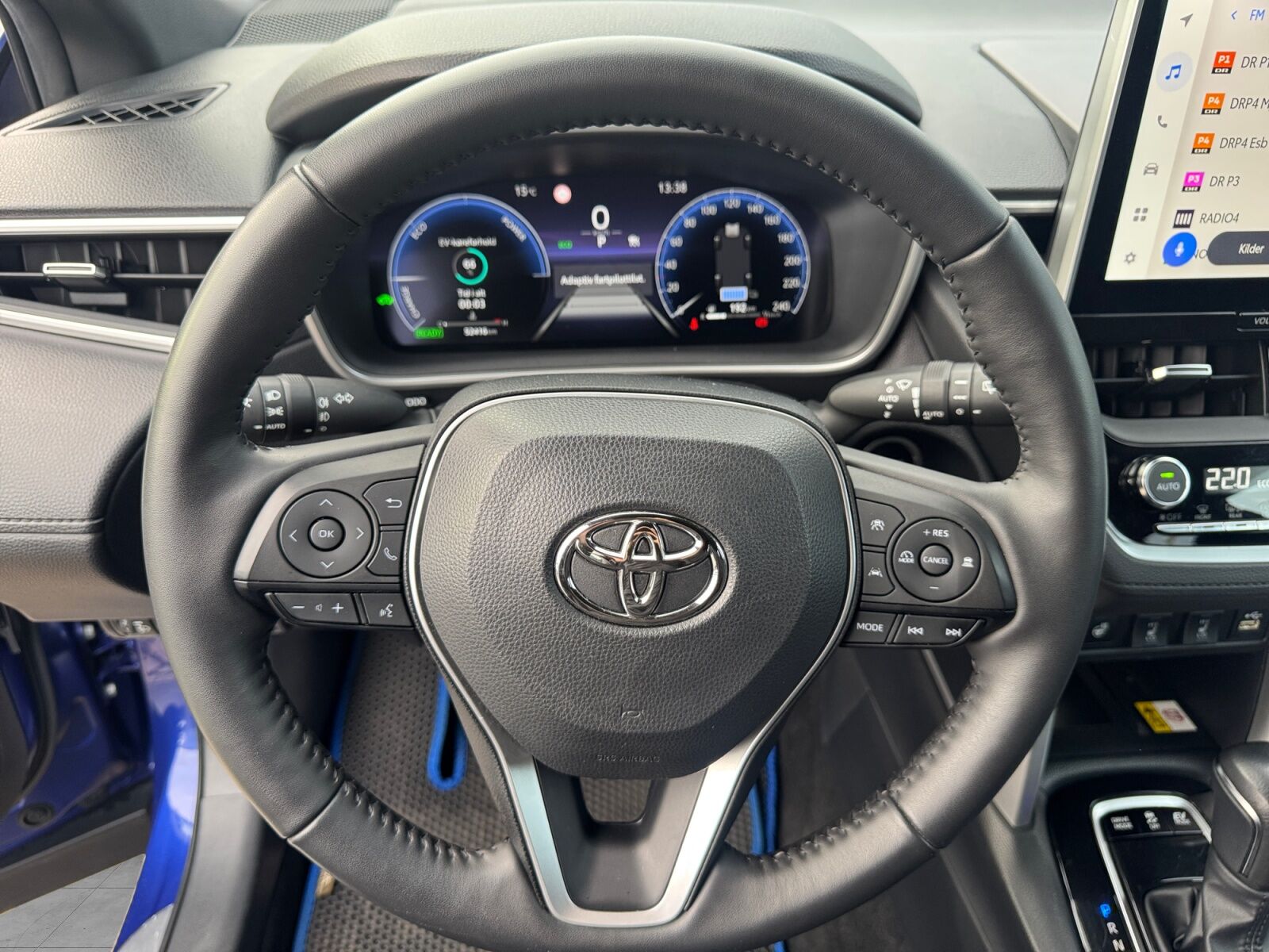 Billede af Toyota Corolla Cross 2,0 Hybrid Style E-CVT 197HK 5d Aut.