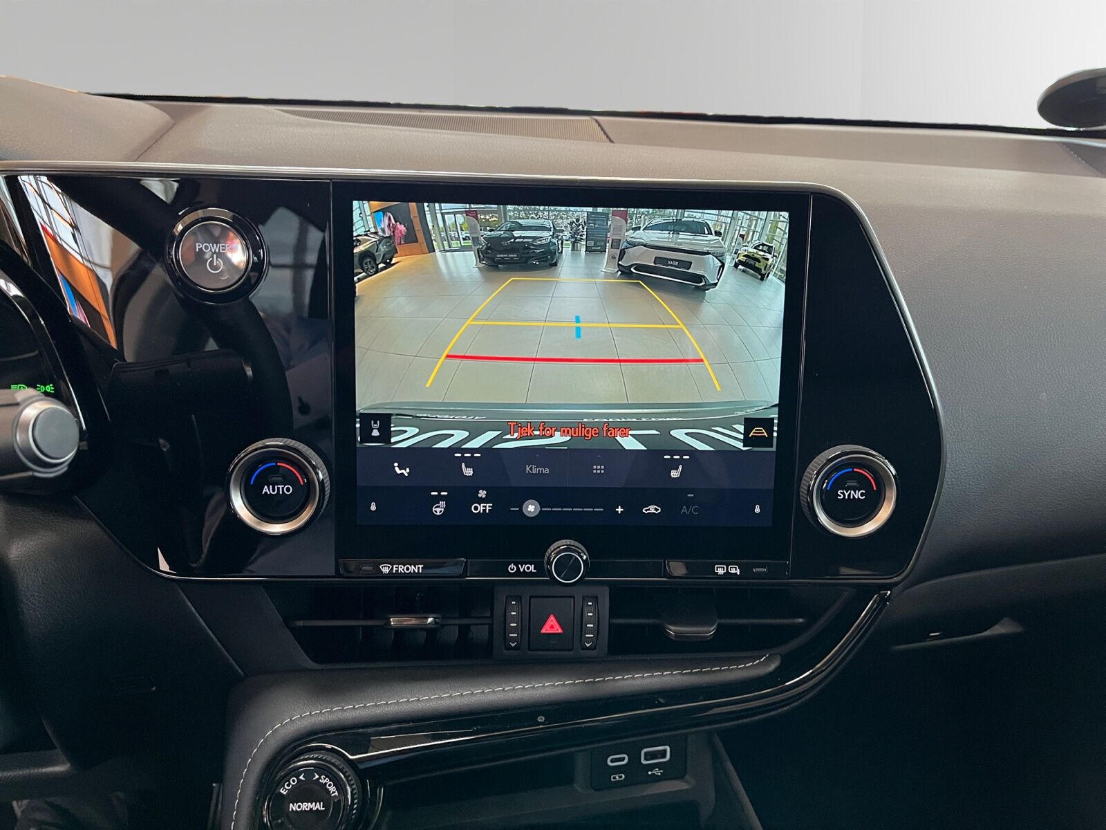 Billede af Lexus NX 450h+ 2,5 Plugin-hybrid Business Plus 4WD 309HK 5d Trinl. Gear