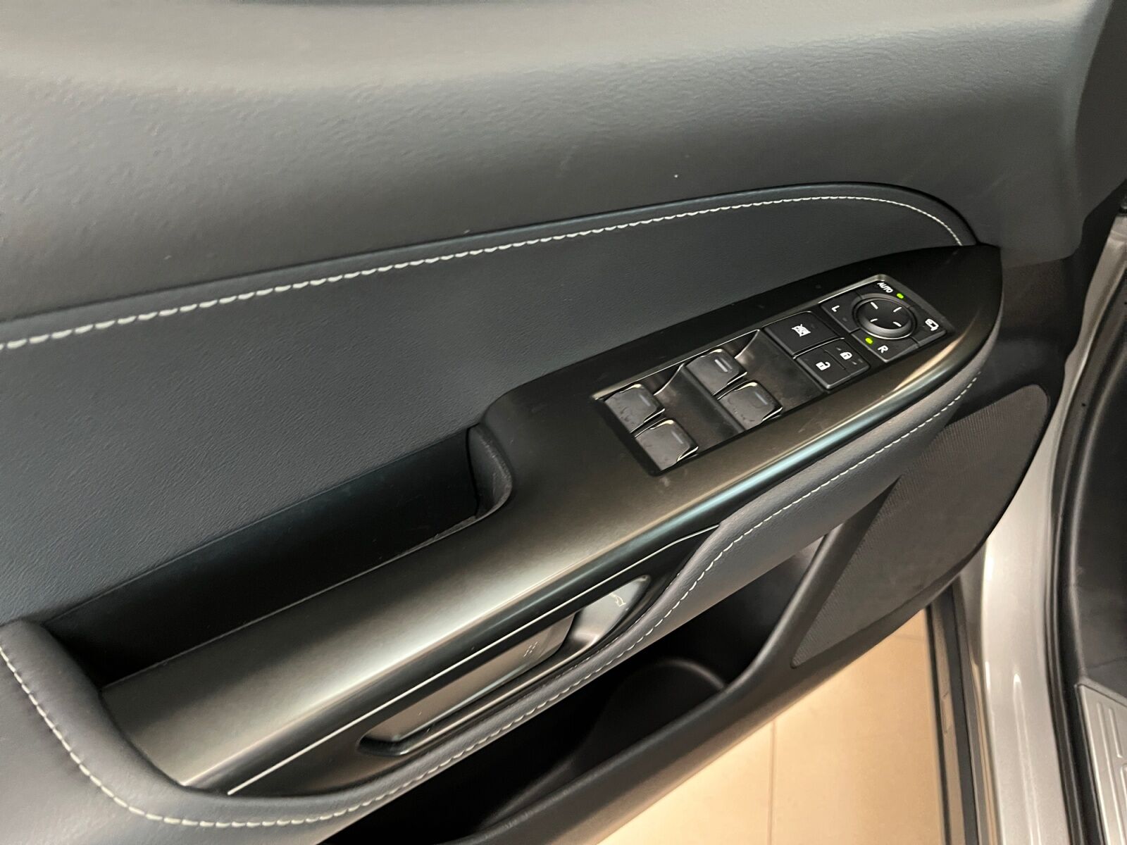 Billede af Lexus NX 450h+ 2,5 Plugin-hybrid Business Plus 4WD 309HK 5d Trinl. Gear