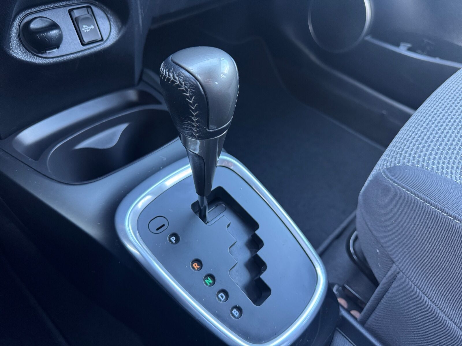 Billede af Toyota Yaris 1,5 Hybrid H2 E-CVT 100HK 5d Trinl. Gear