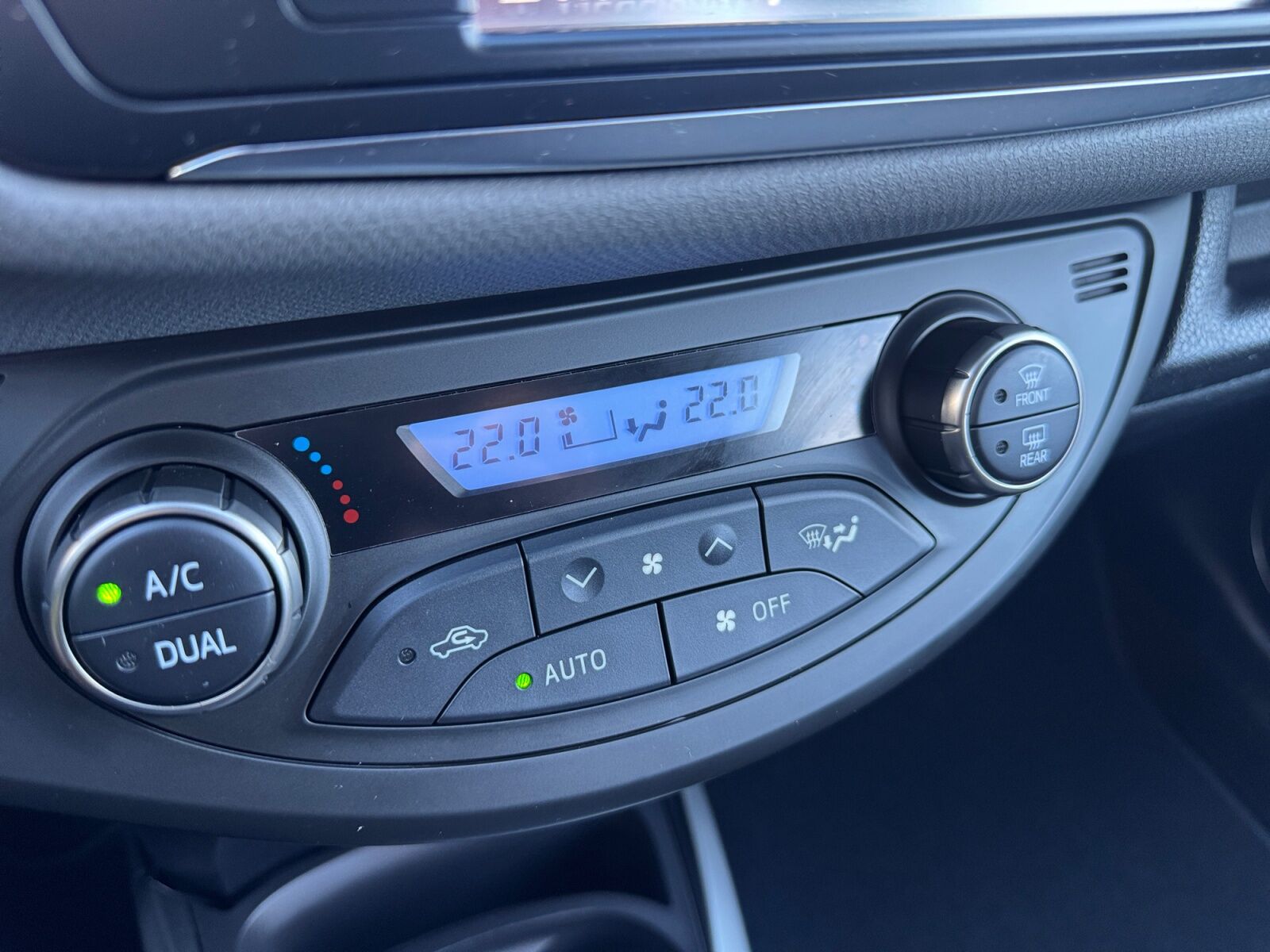 Billede af Toyota Yaris 1,5 Hybrid H2 E-CVT 100HK 5d Trinl. Gear