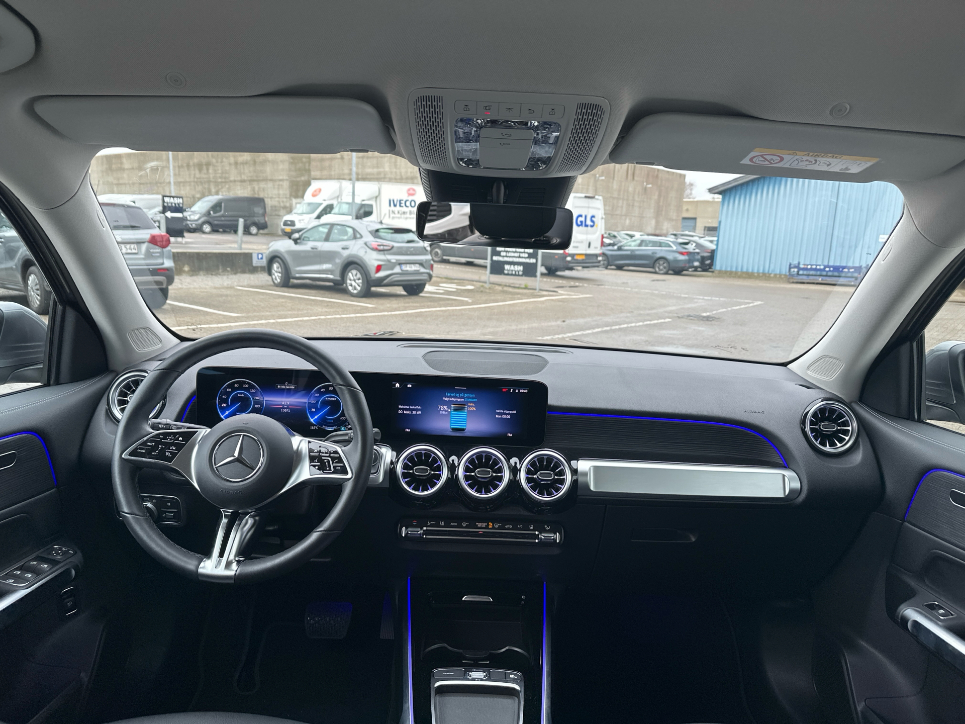 Billede af Mercedes-Benz EQB 300 EL Progressive 7 pers. 4Matic 228HK 5d Aut.