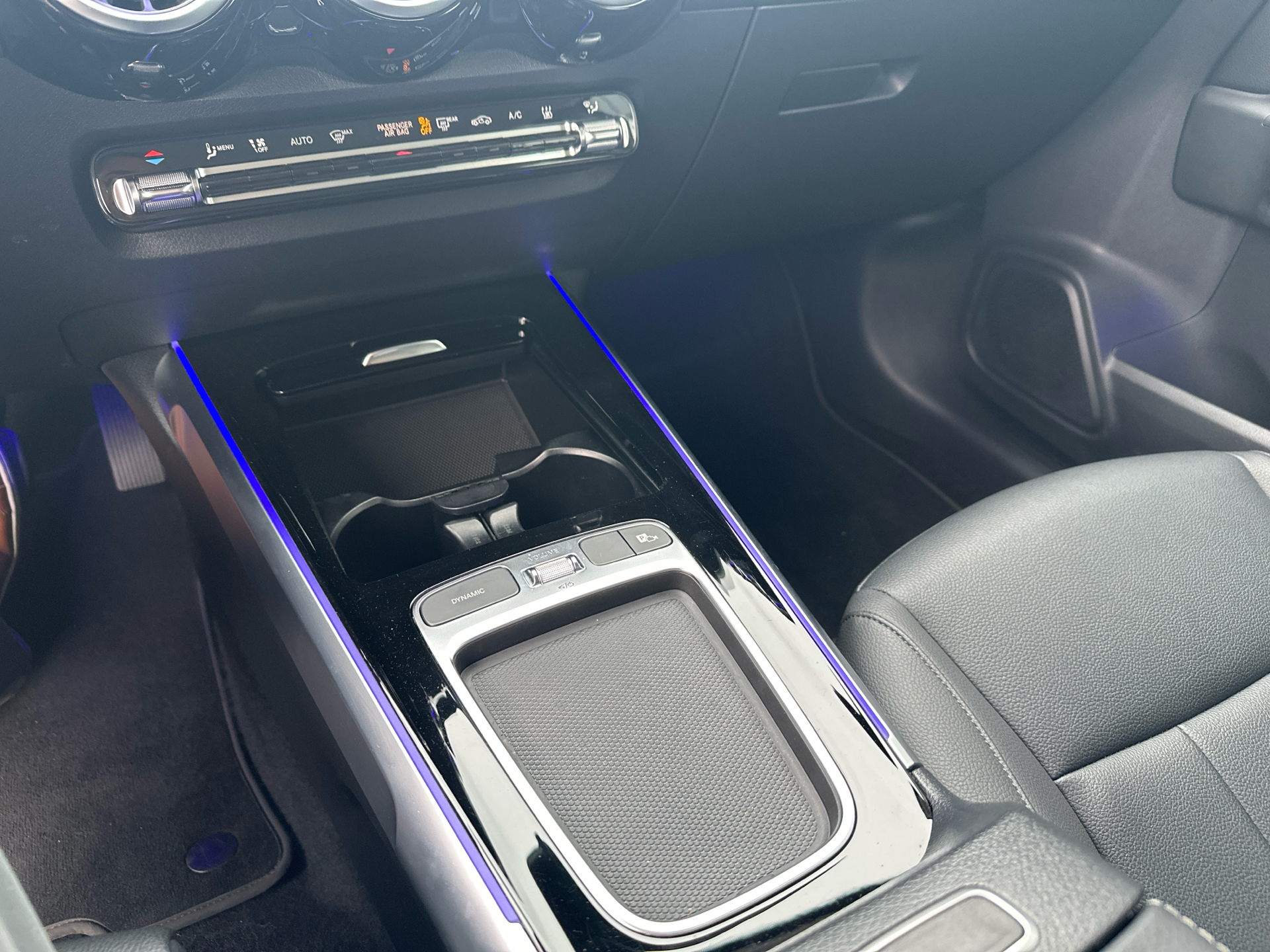 Billede af Mercedes-Benz EQB 300 EL Progressive 7 pers. 4Matic 228HK 5d Aut.