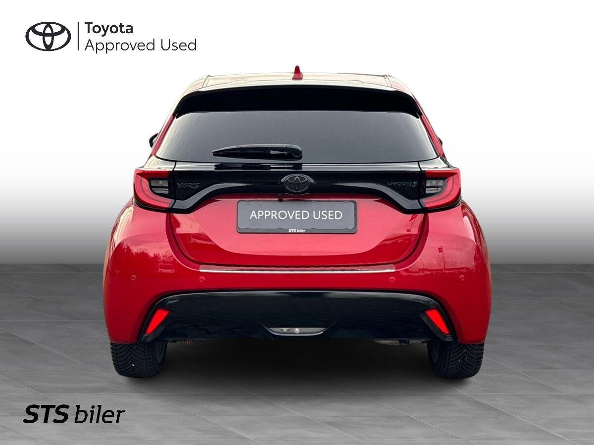 Billede af Toyota Yaris 1,5 Hybrid Elegant Panorama 116HK 5d Trinl. Gear