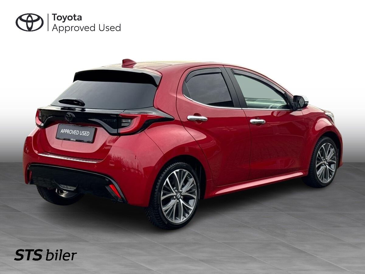 Billede af Toyota Yaris 1,5 Hybrid Elegant Panorama 116HK 5d Trinl. Gear