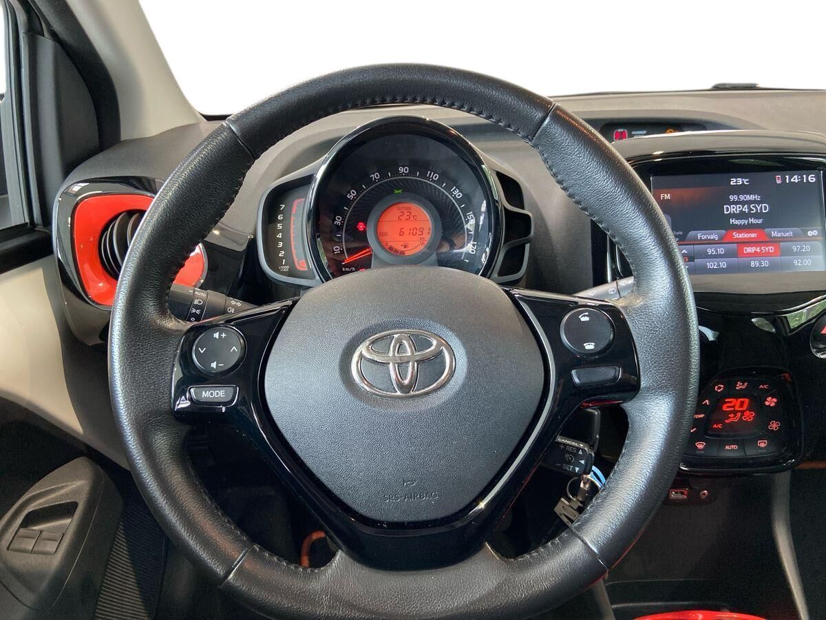 Billede af Toyota Aygo 1,0 VVT-I X-Sky 72HK 5d